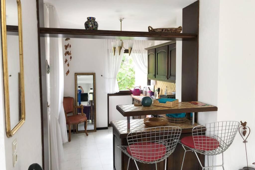 One-Bedroom Apartment - Photo 6
