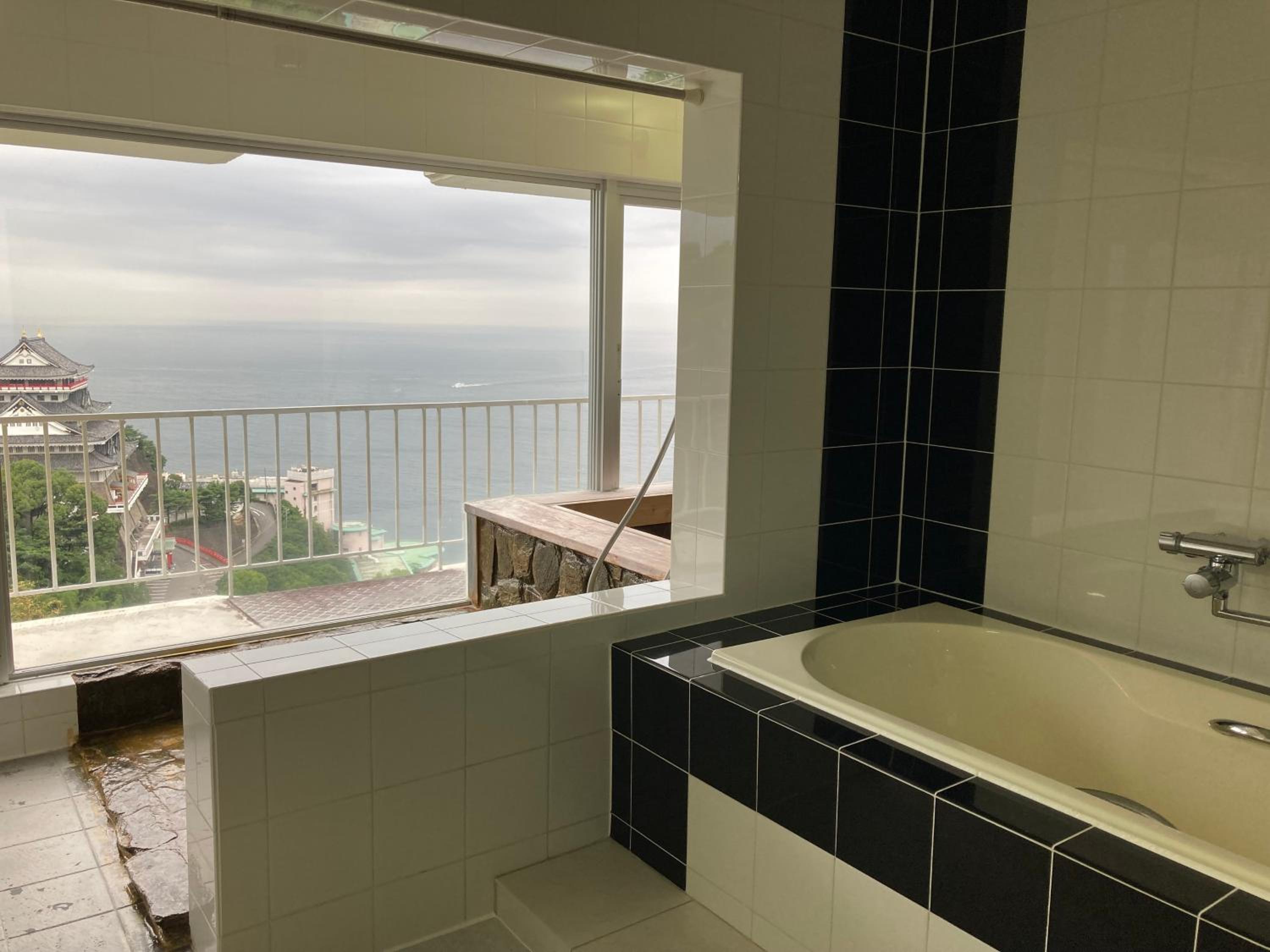 King Suite with Sea View - Photo 20