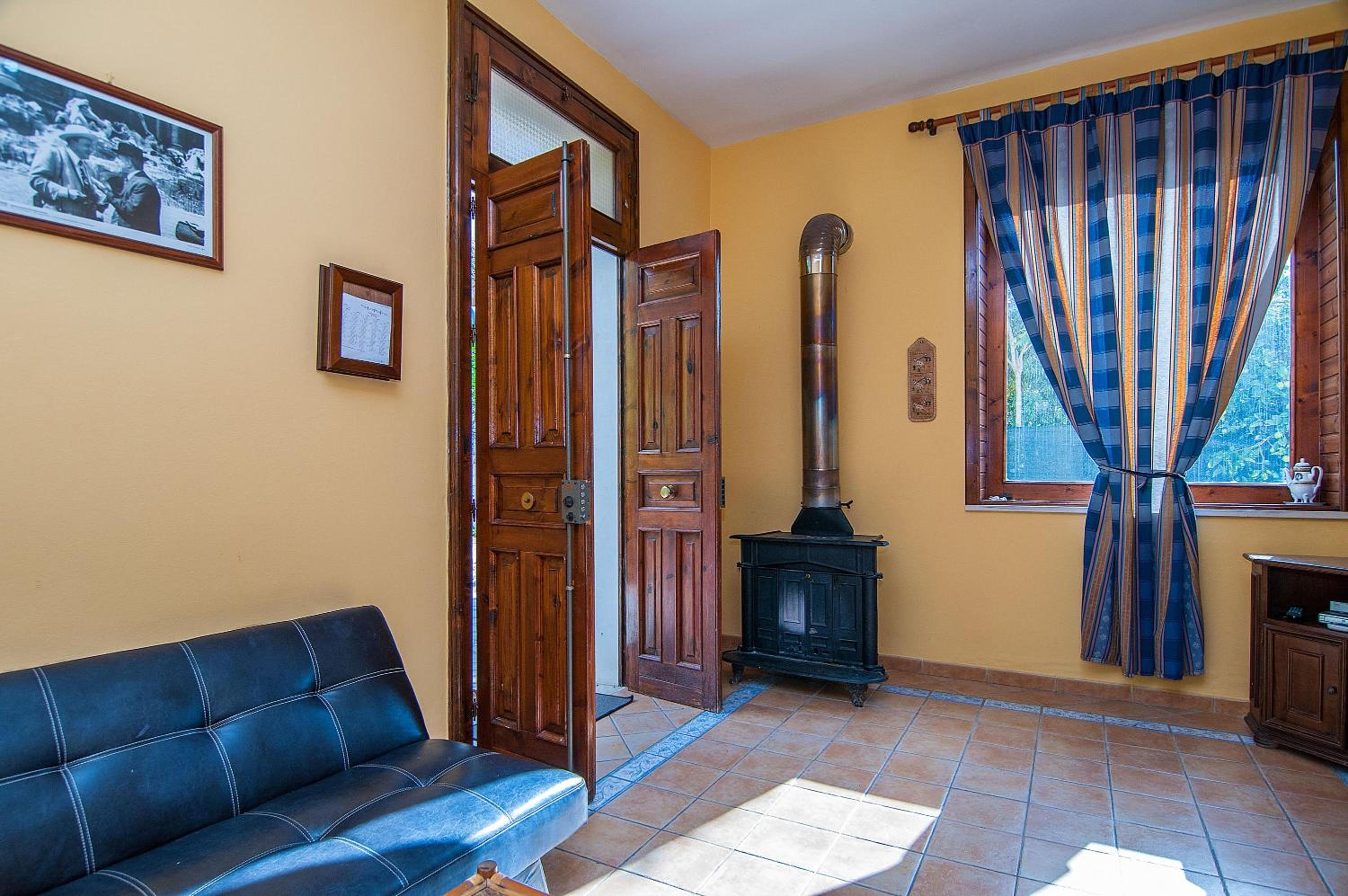 Villa with Garden View