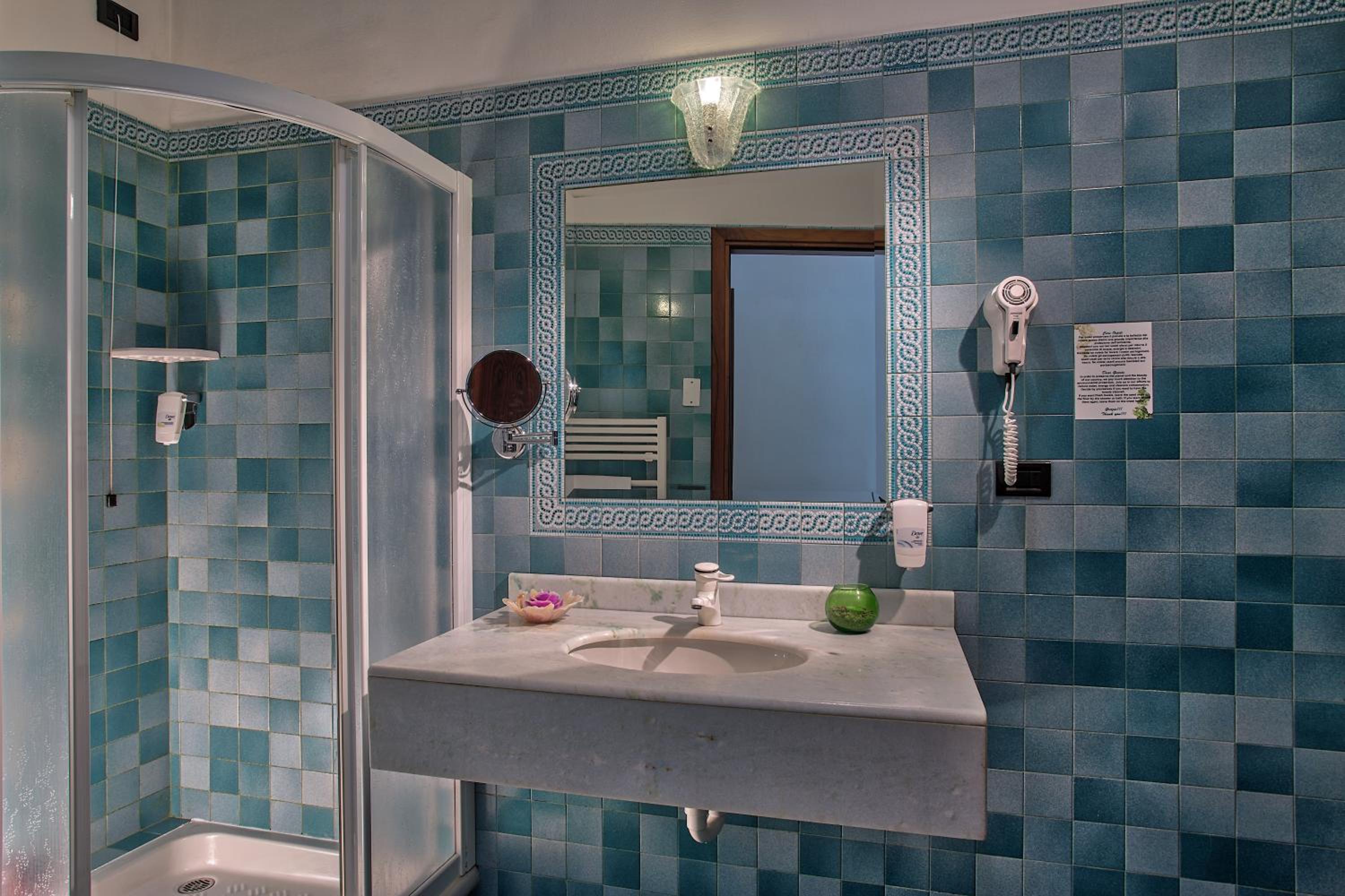 Standard Triple Room - Photo 2