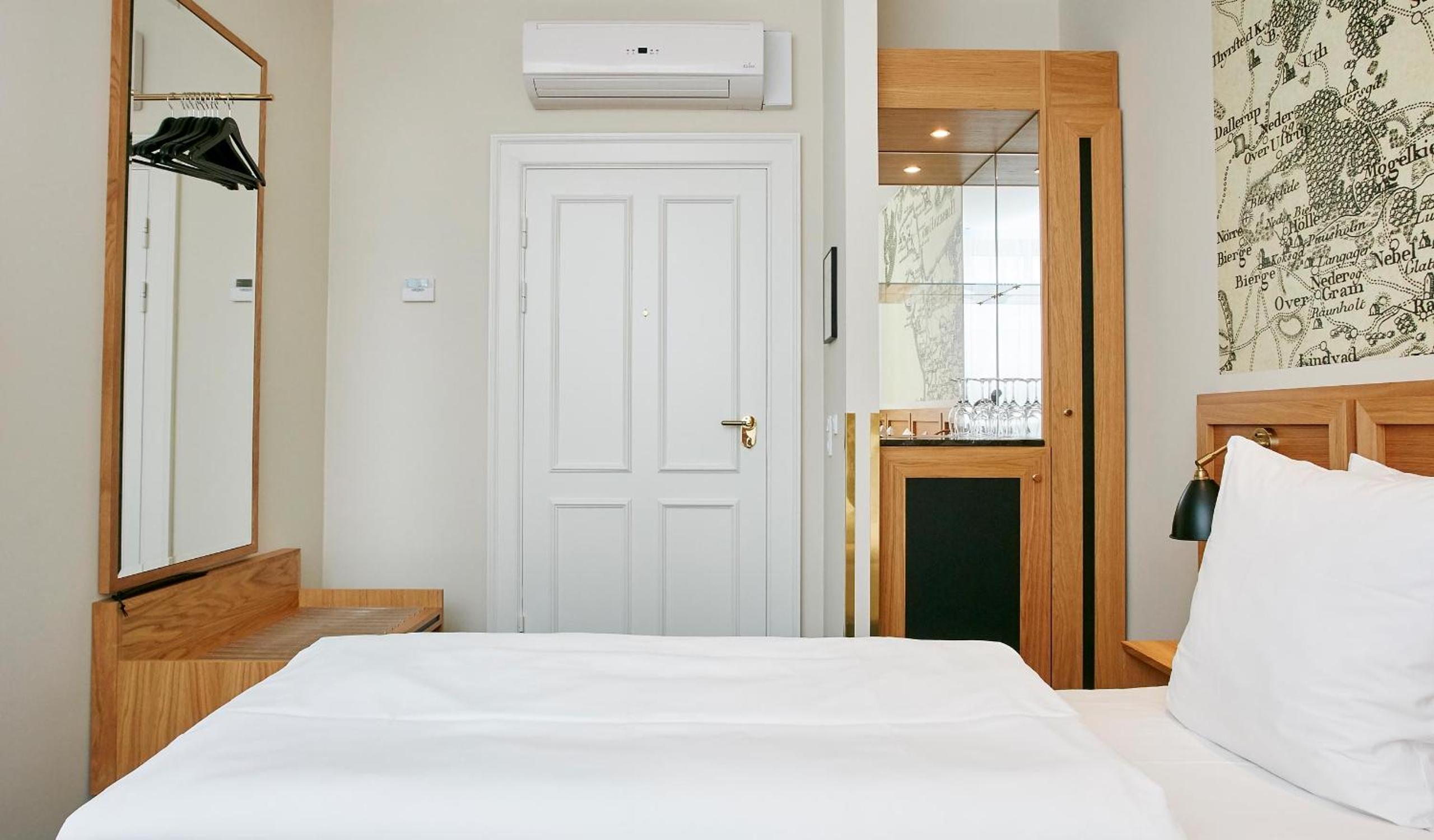 Double Room - Photo 6