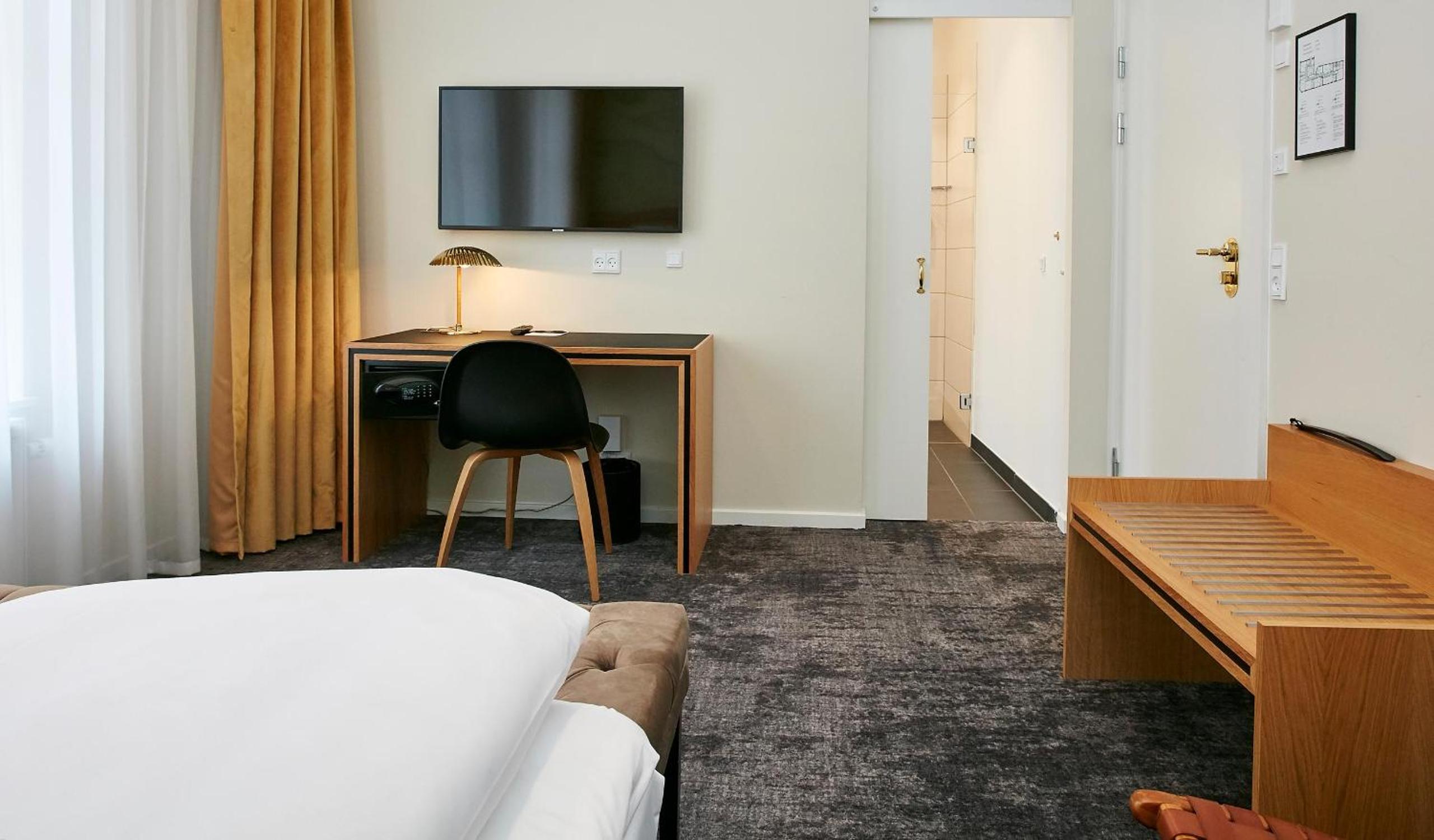 Superior Double Room - Photo 3