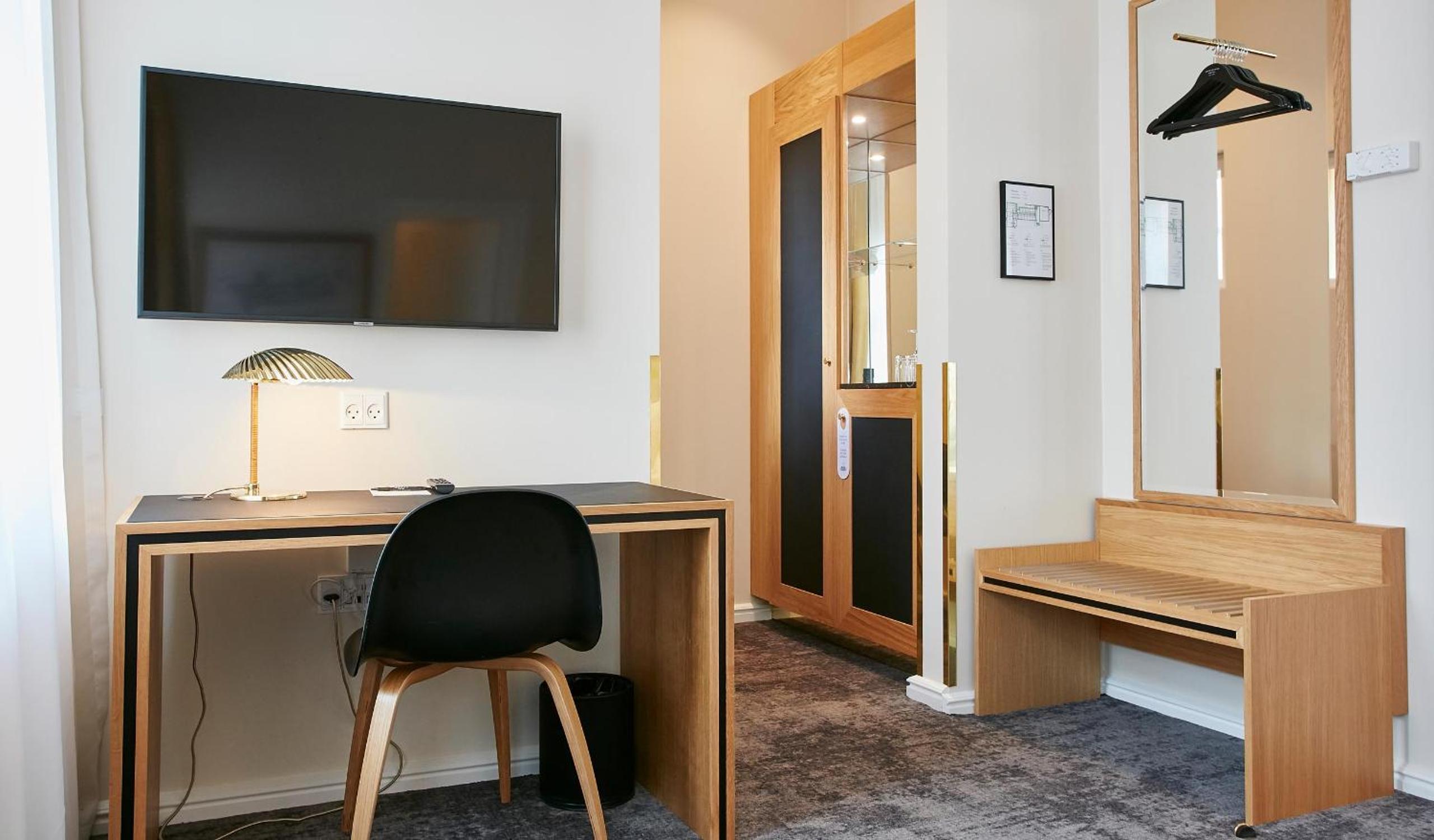 Superior Double Room - Photo 10