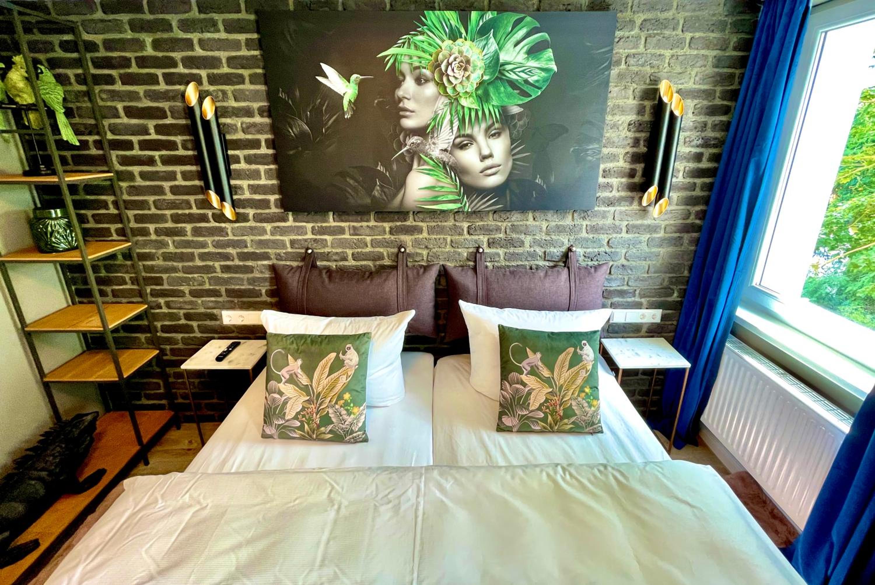 Double or Twin Room photo 3