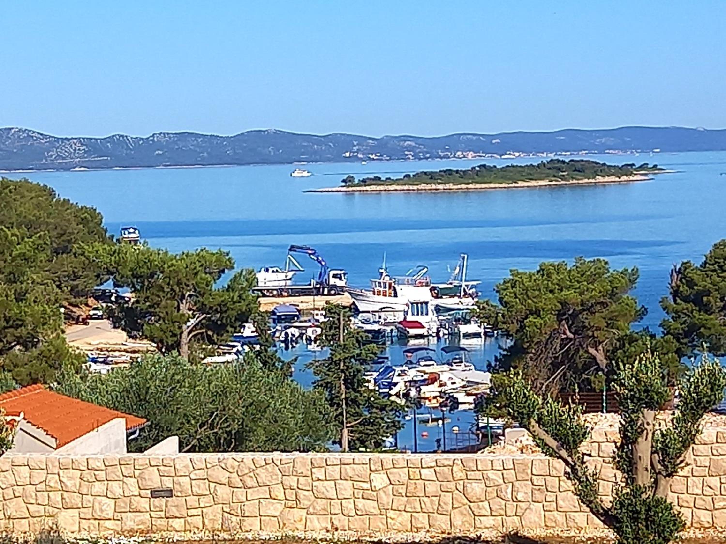 Two-Bedroom Apartment with Terrace and Sea View - Photo 26