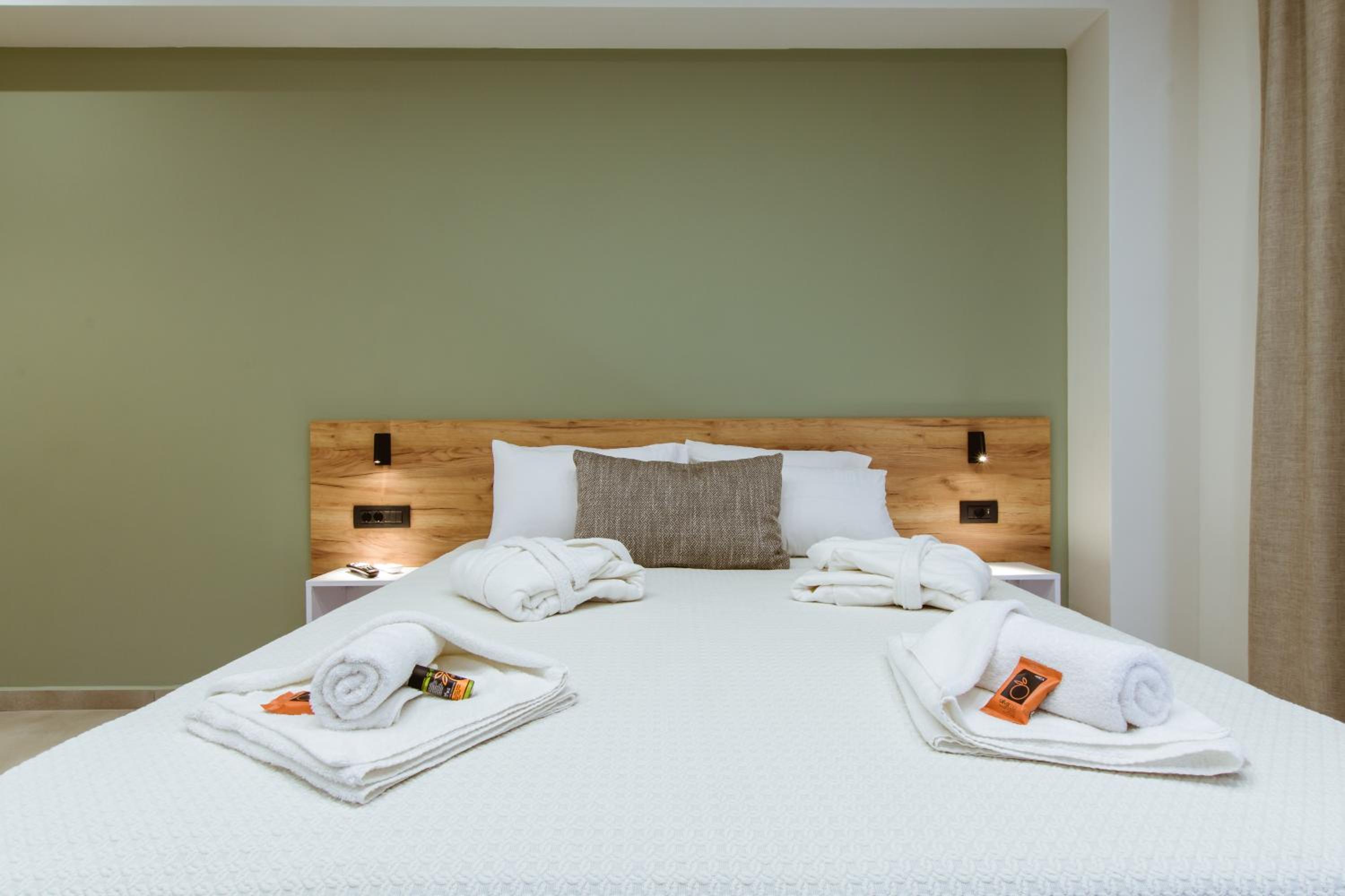 Studio Apartment with Sea View photo 3