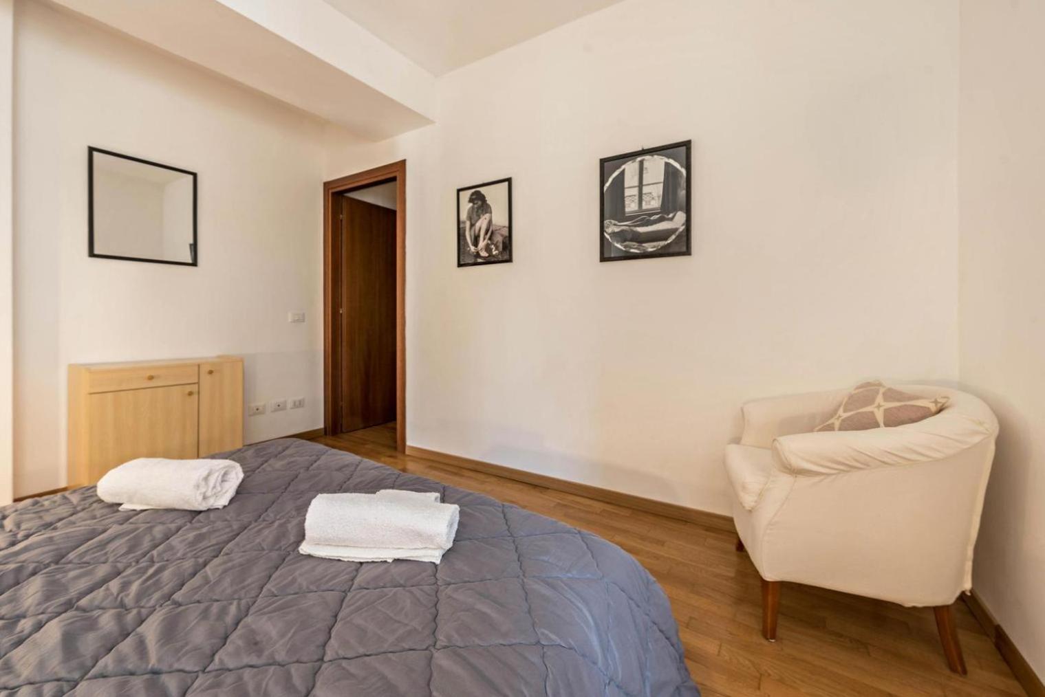 Apartment with Terrace photo 3