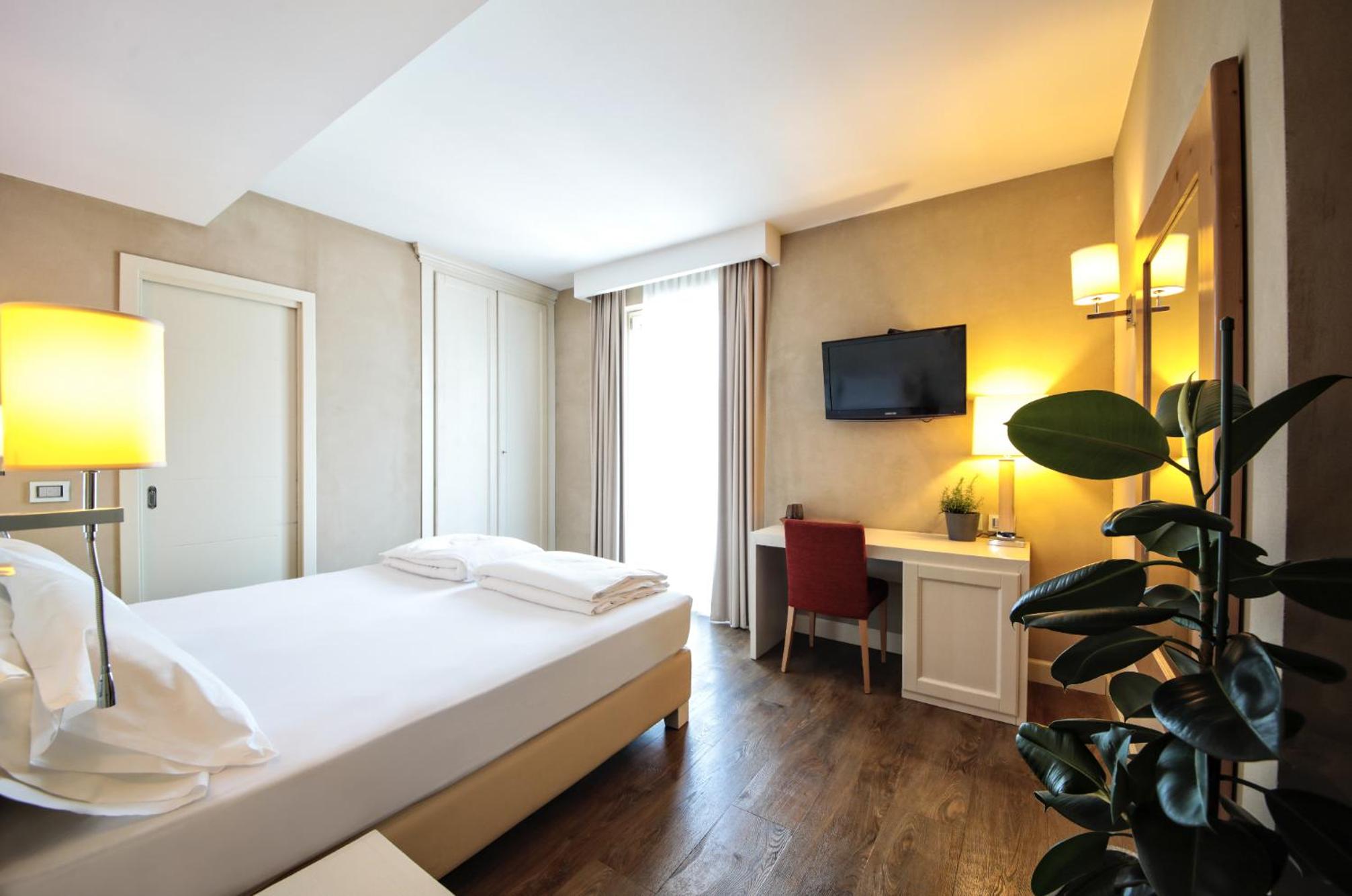 Double Room with Balcony photo 1