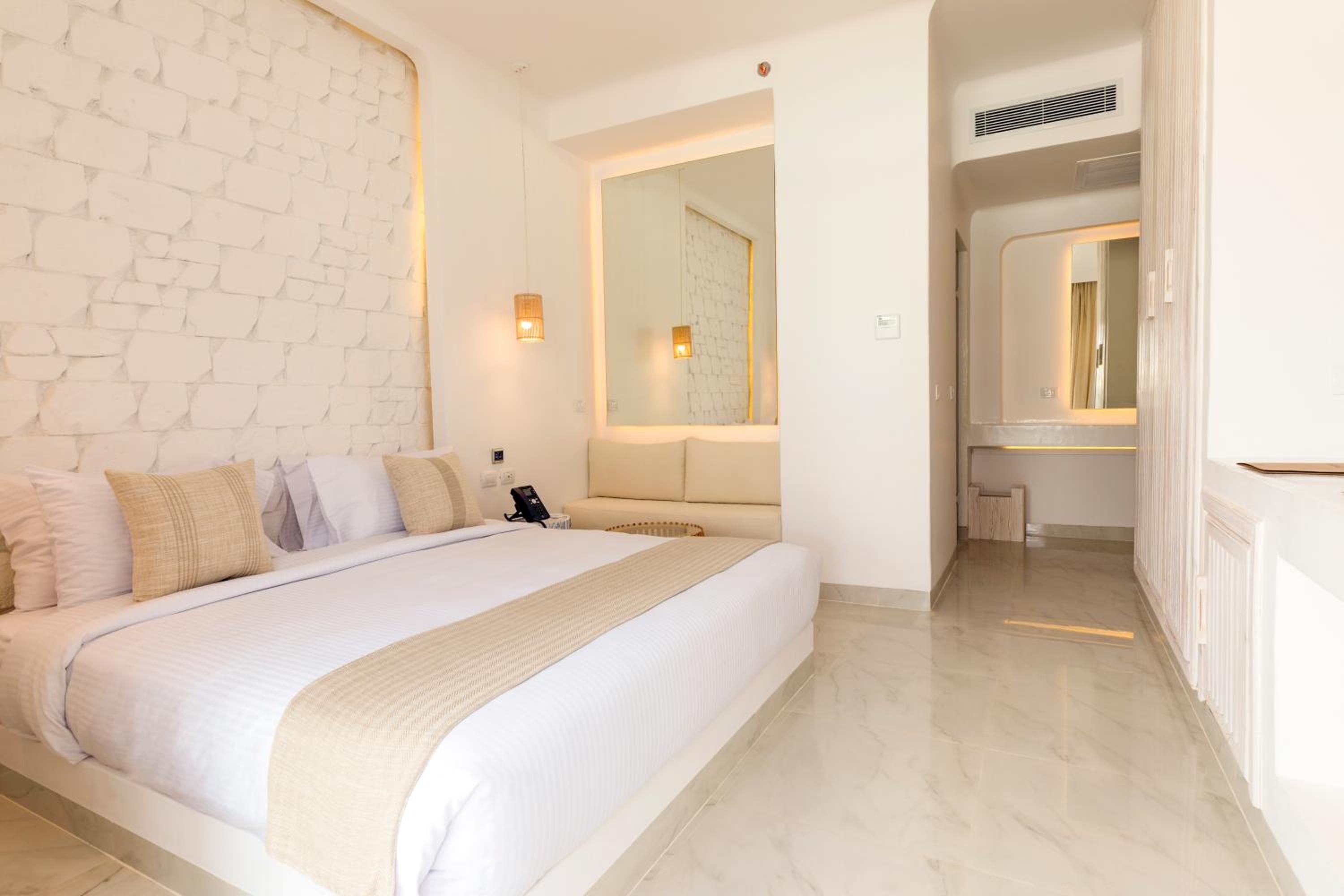 Superior Double Room - Photo 2