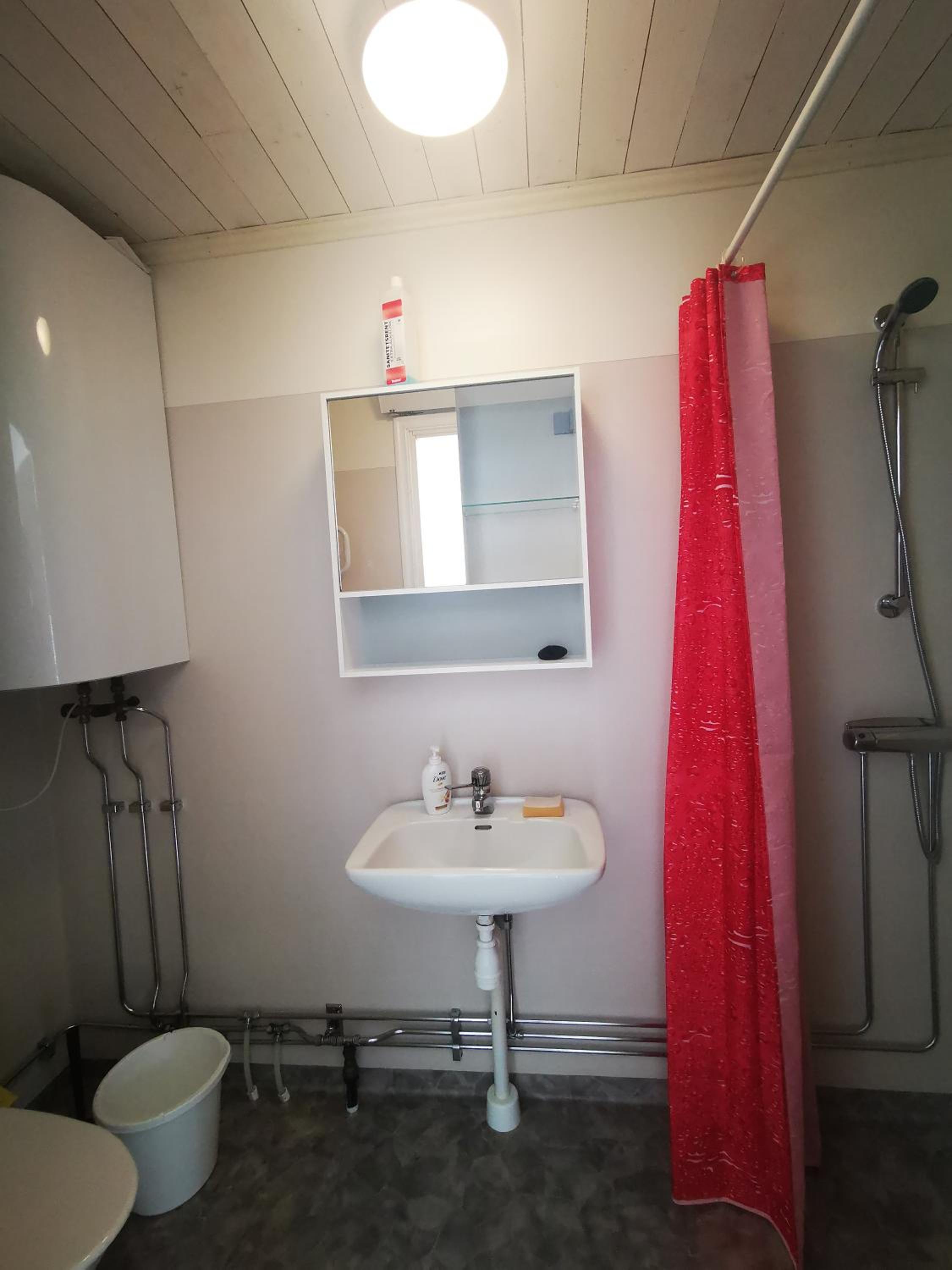 Two-Bedroom House photo 2