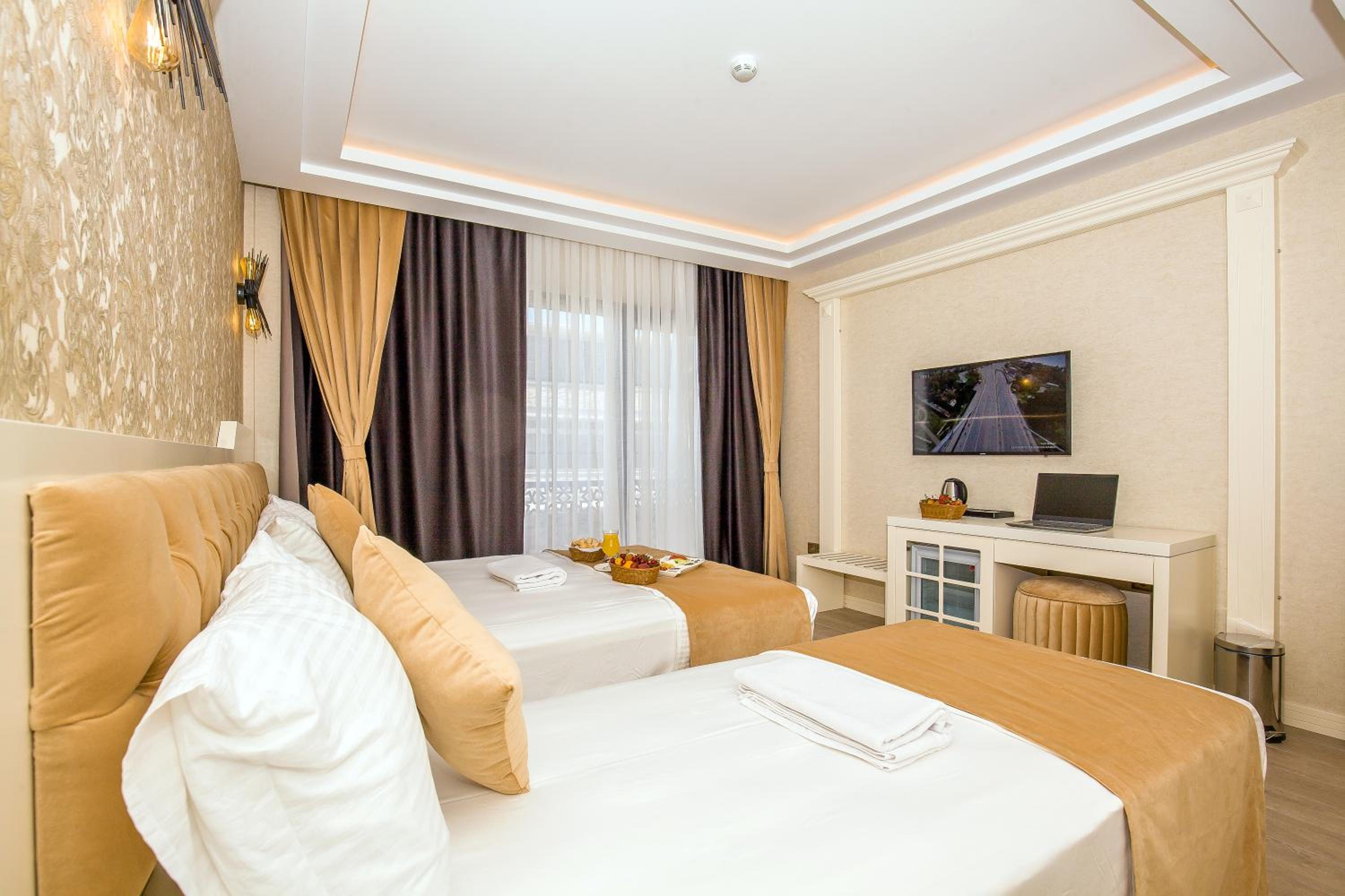 Standard Double or Twin Room photo 2