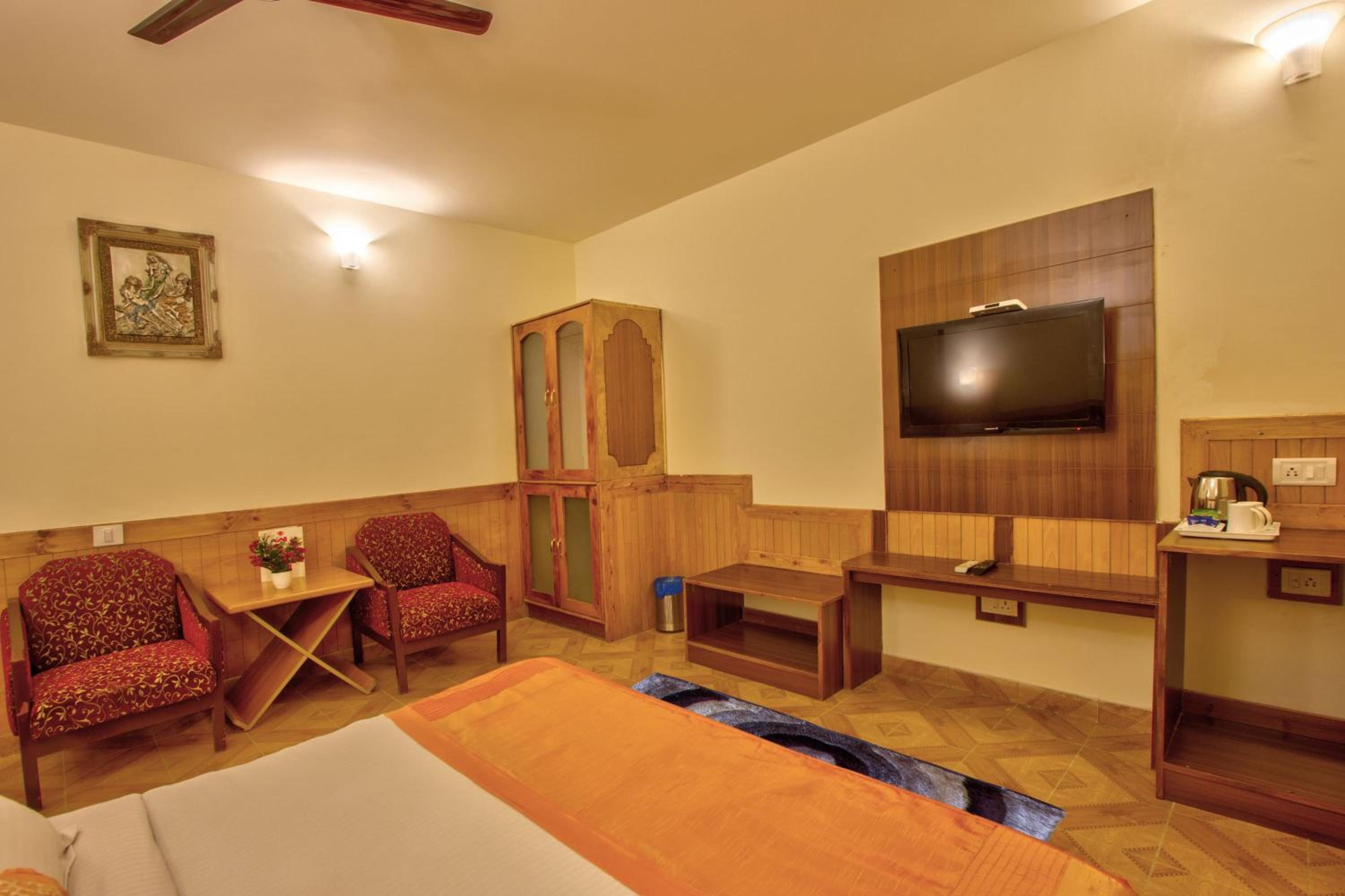 Economy Double Room - Photo 3