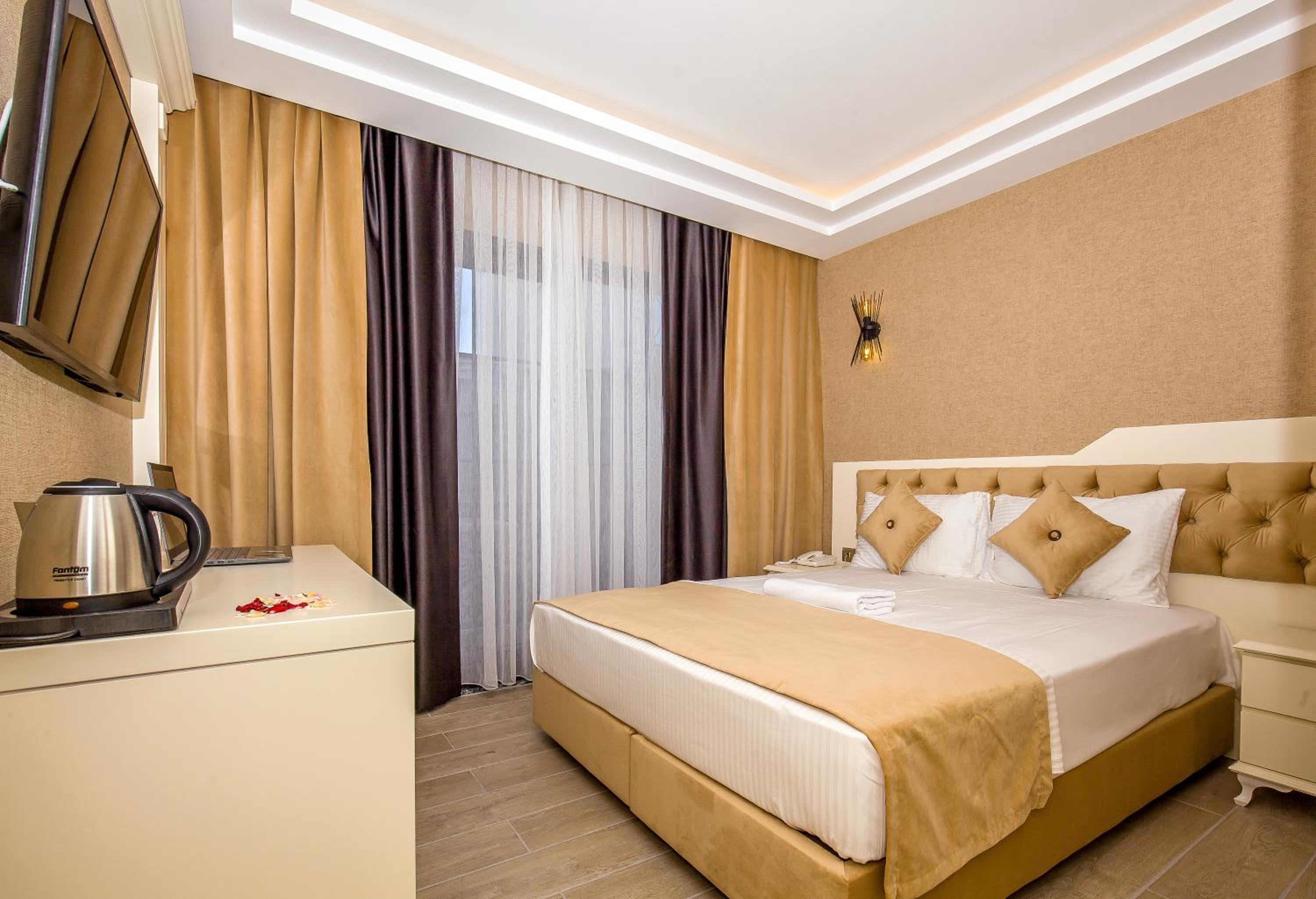 Economy Double Room photo 2