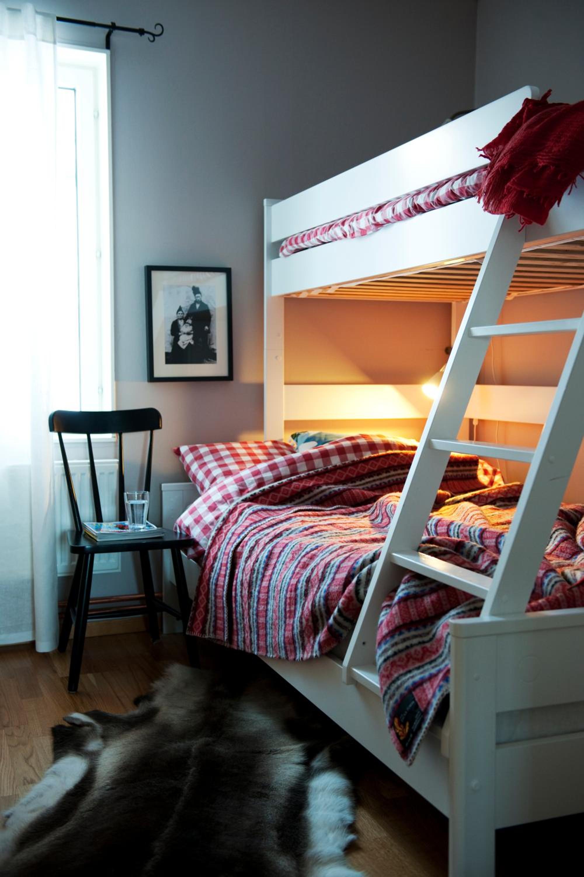 Budget Two-Bedroom Apartment photo 1