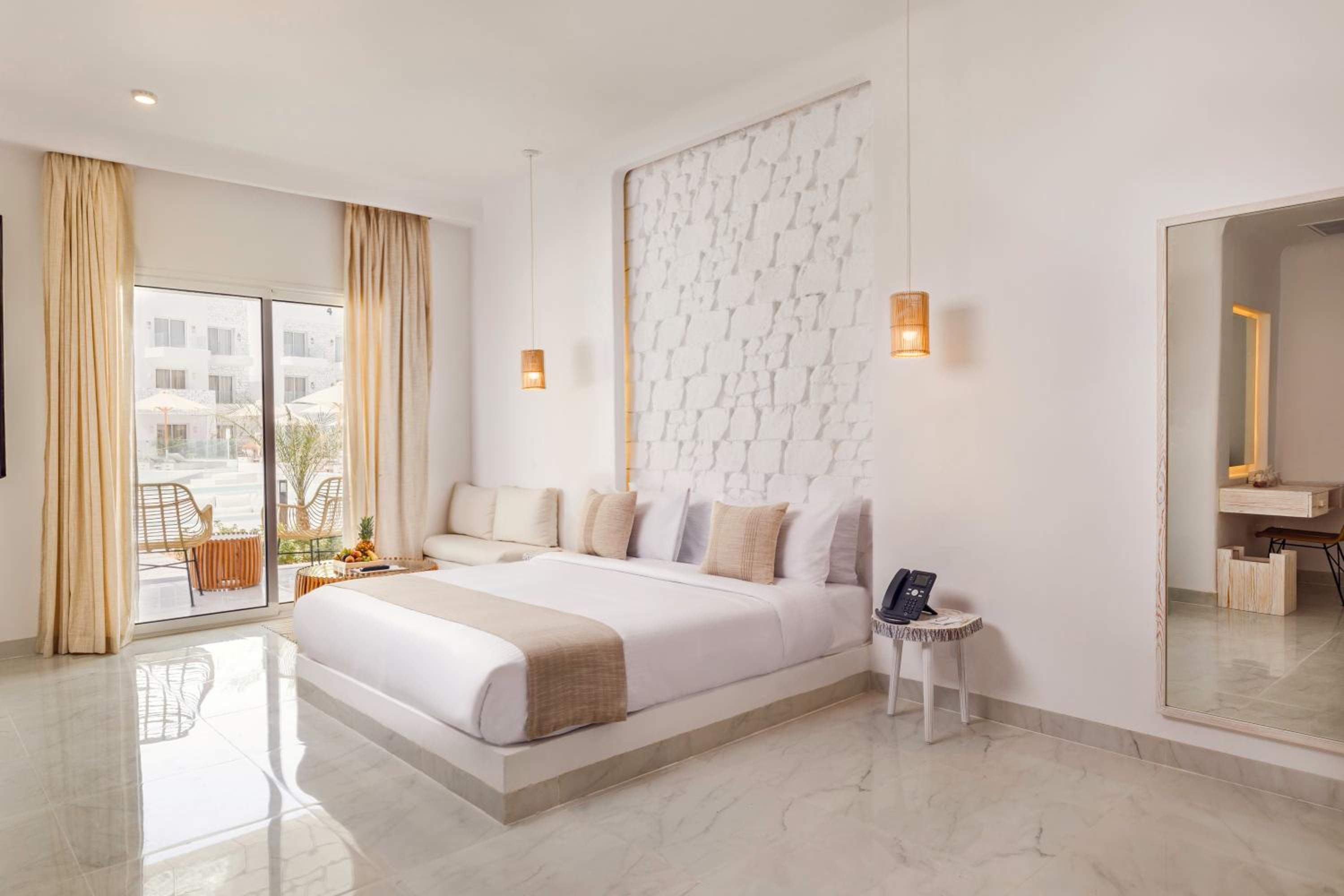Deluxe Double Room - Photo 1