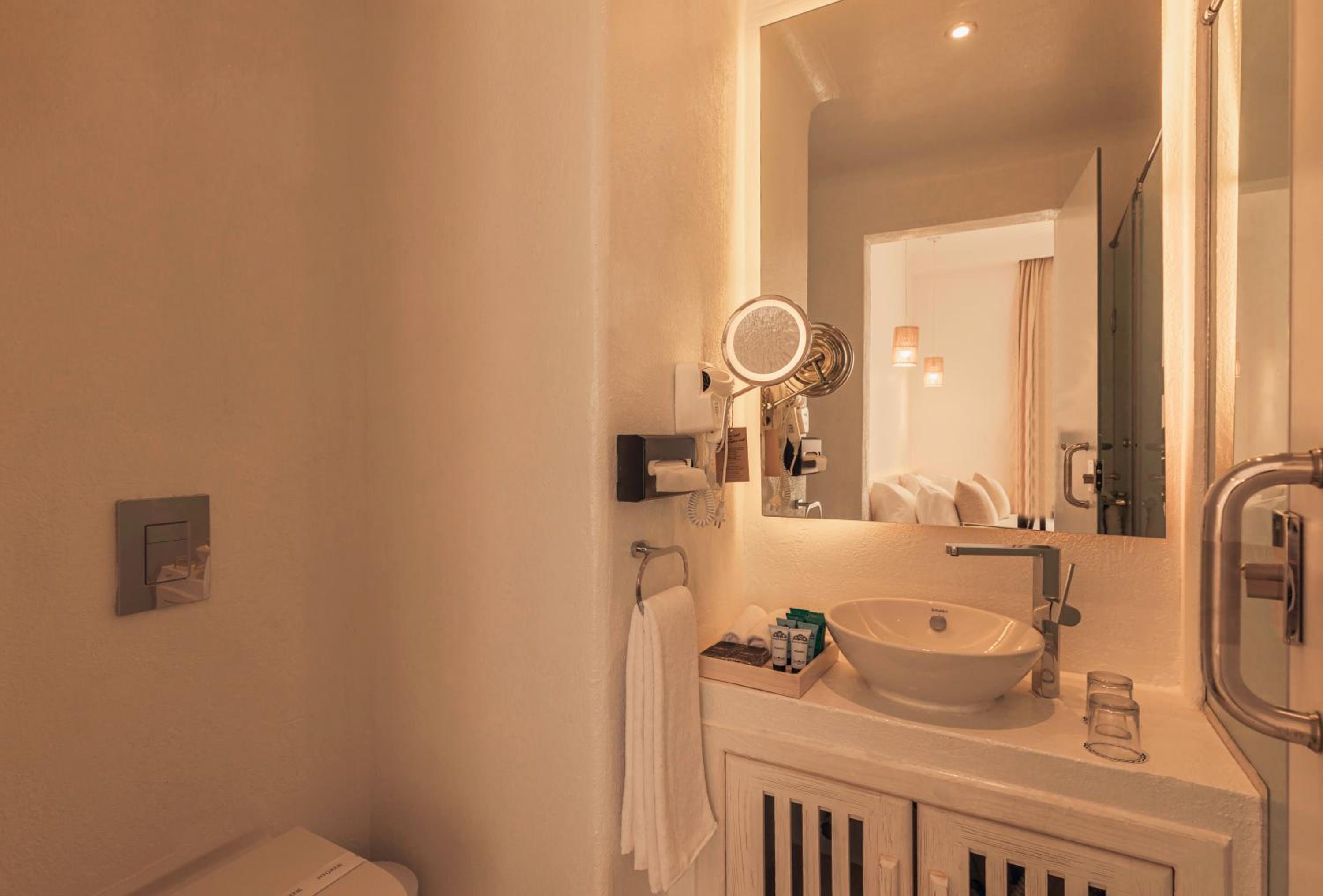 Superior Family Suite - Photo 5