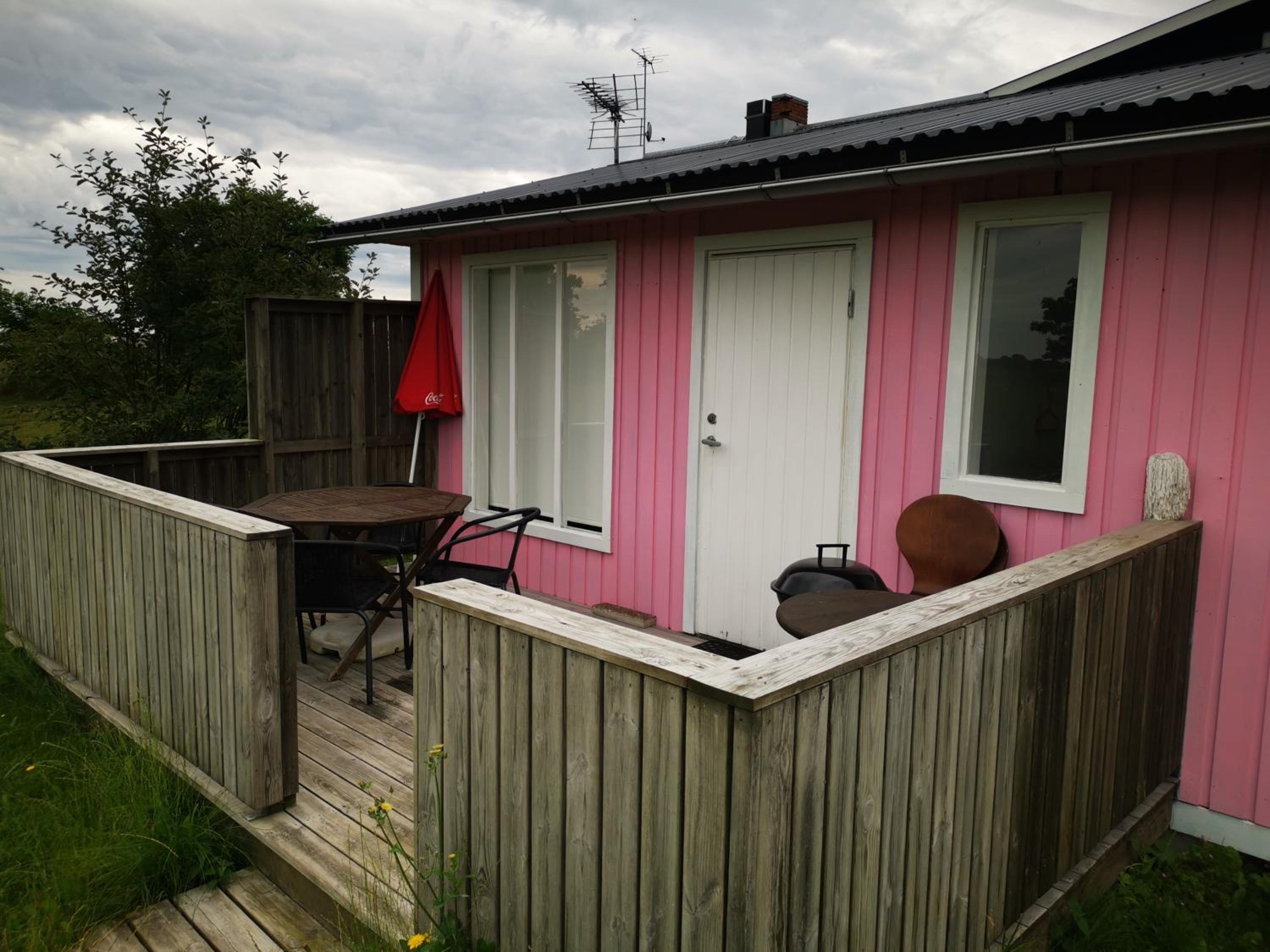 One-Bedroom House photo 3