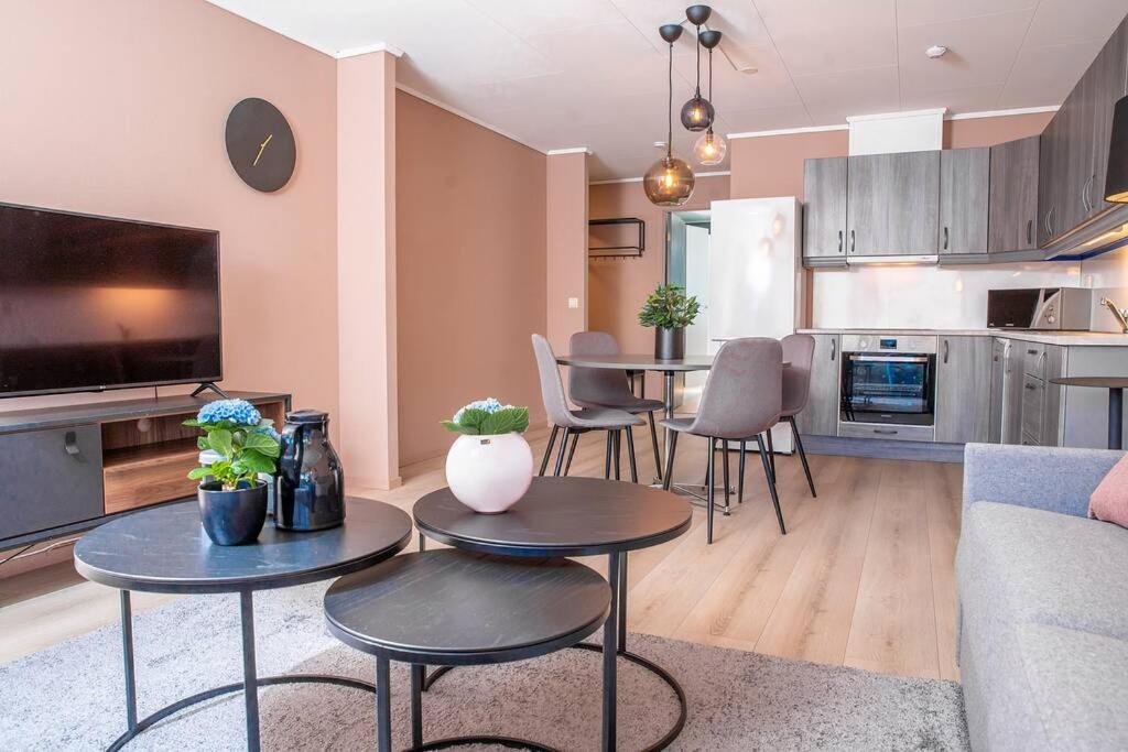 Two-Bedroom Apartment - Photo 6