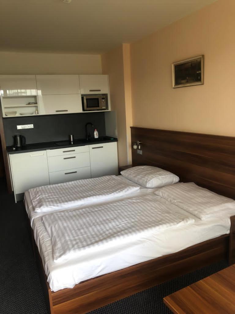 One-Bedroom Apartment - Photo 6