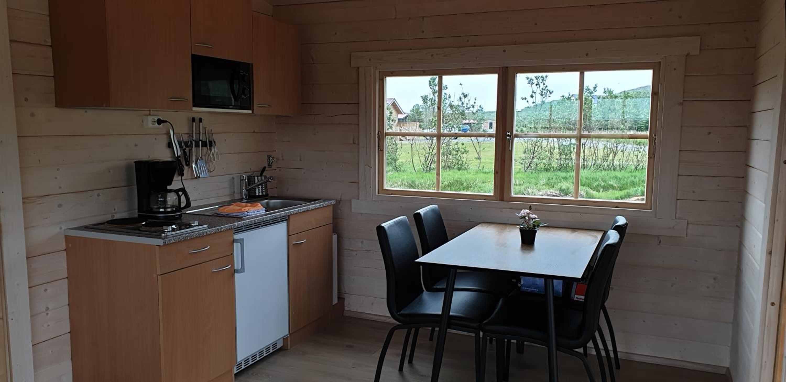 One-Bedroom House photo 2
