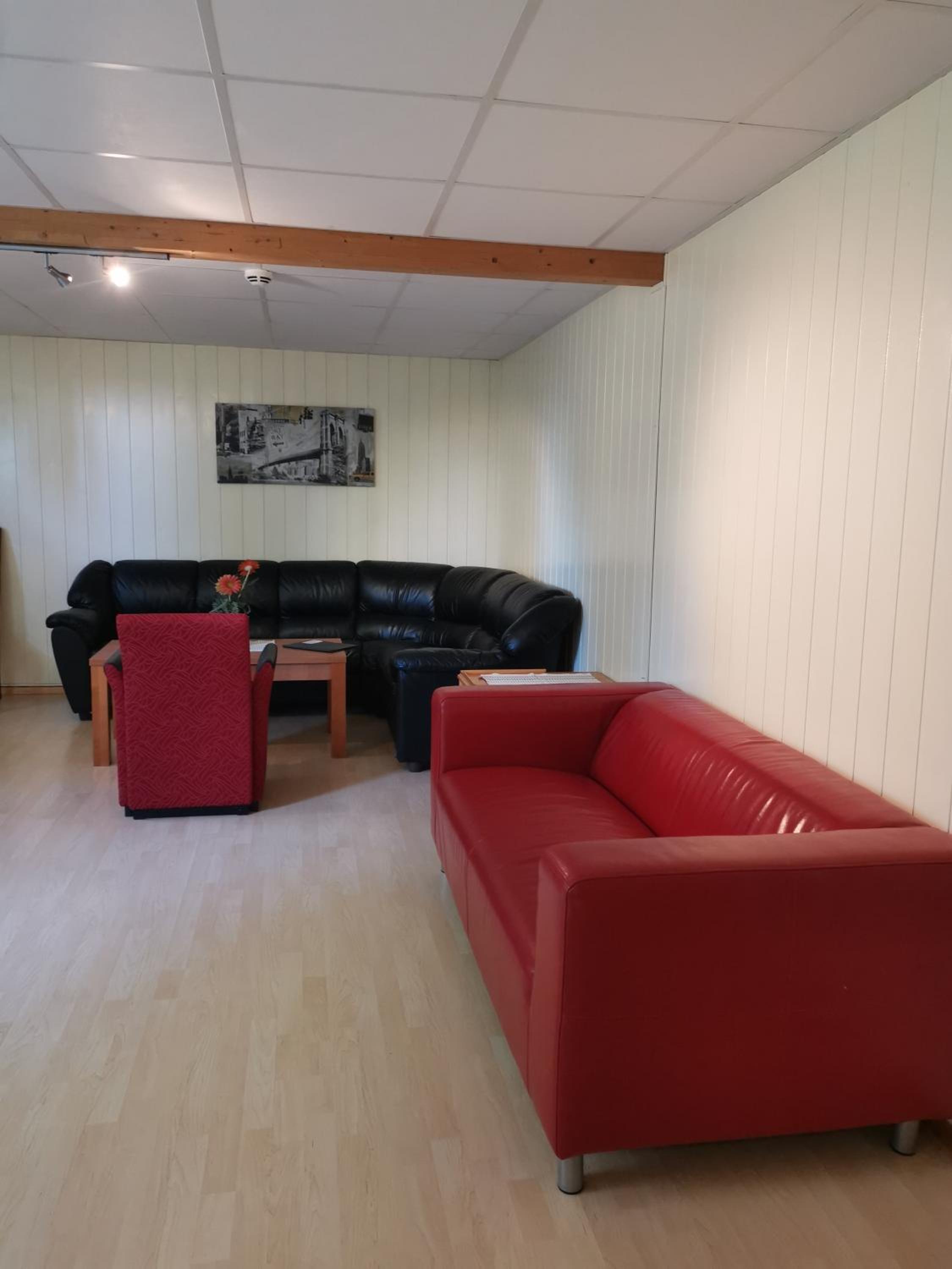 Two-Bedroom Apartment - Photo 6