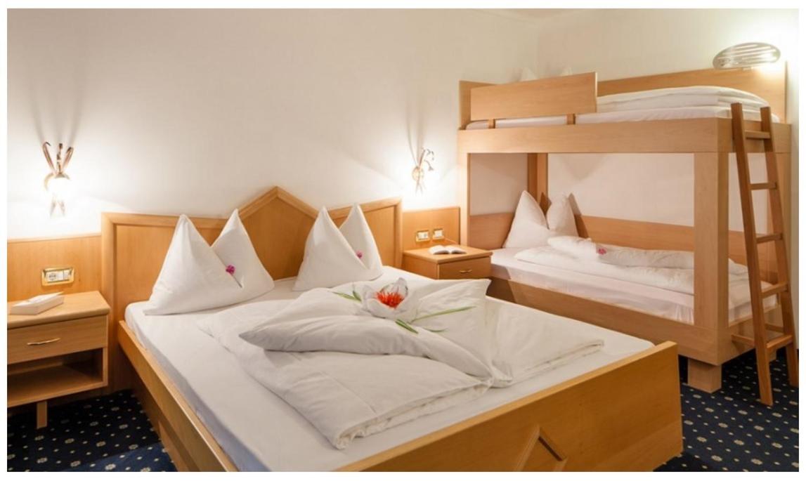Classic Triple Room photo 2