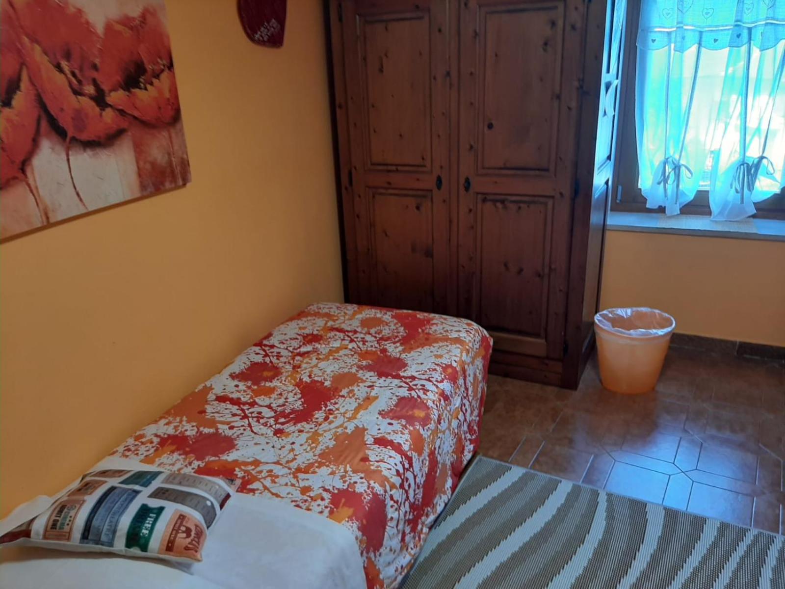 Twin Room - Photo 1