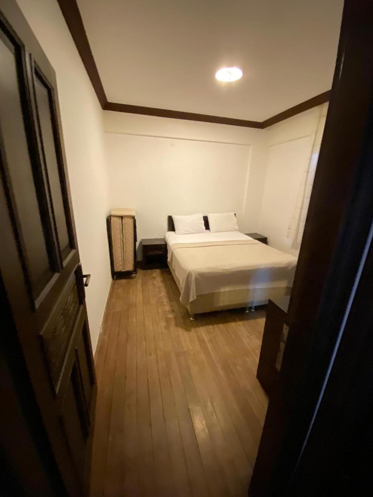 Apartment (3 Adults)