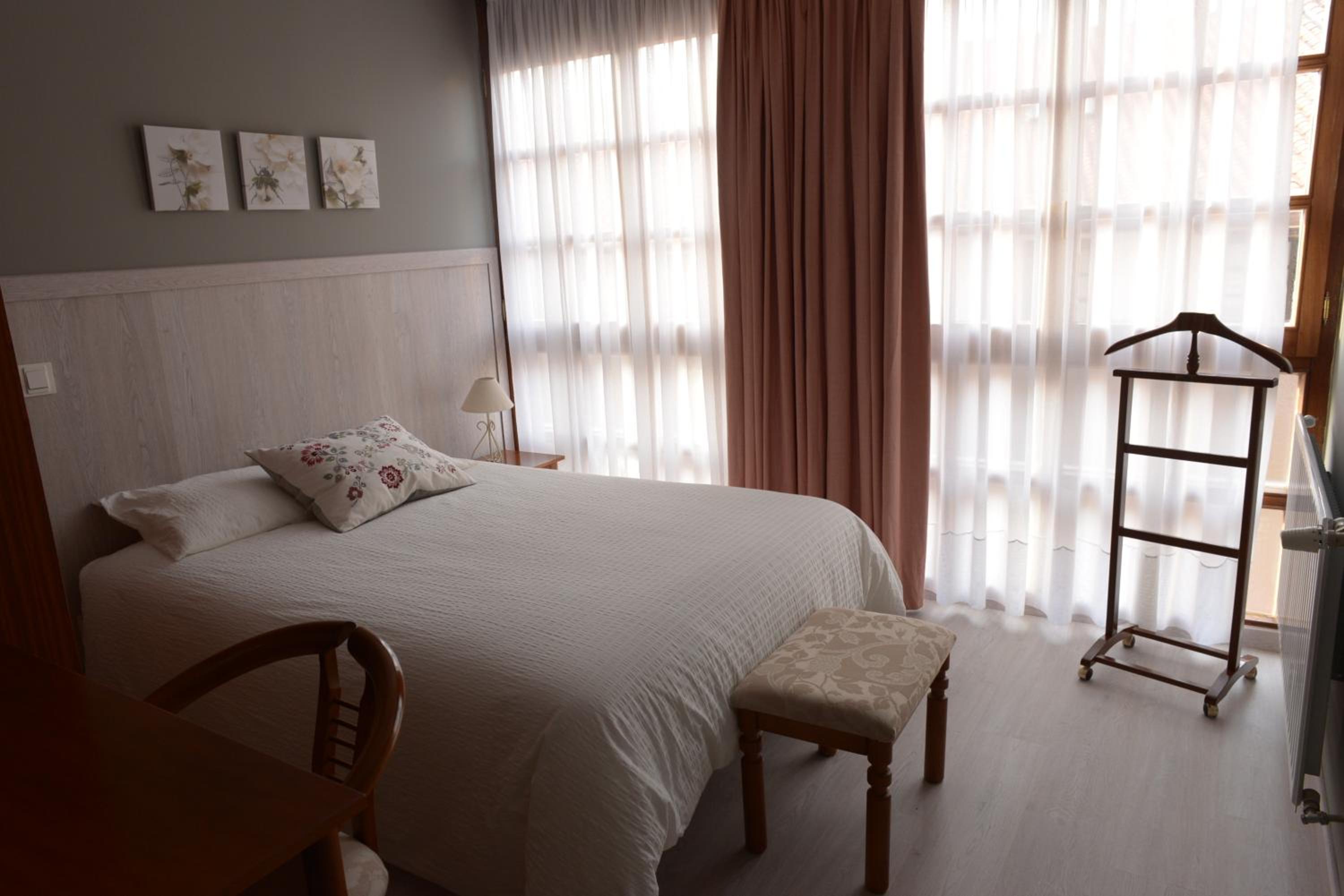 Standard Single Room photo 2