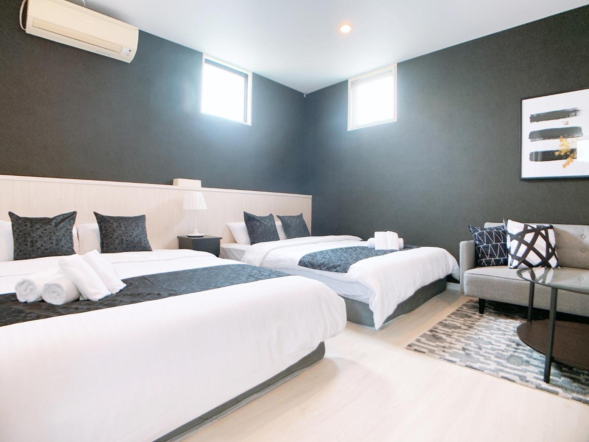 Double Room with Two Double Beds - Photo 19