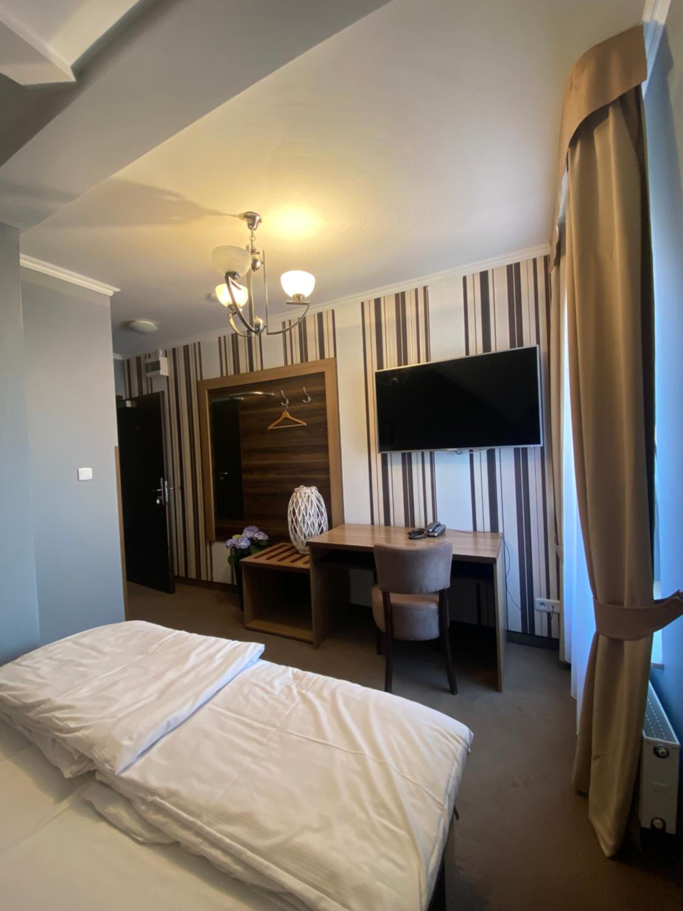 Deluxe Double or Twin Room photo 2