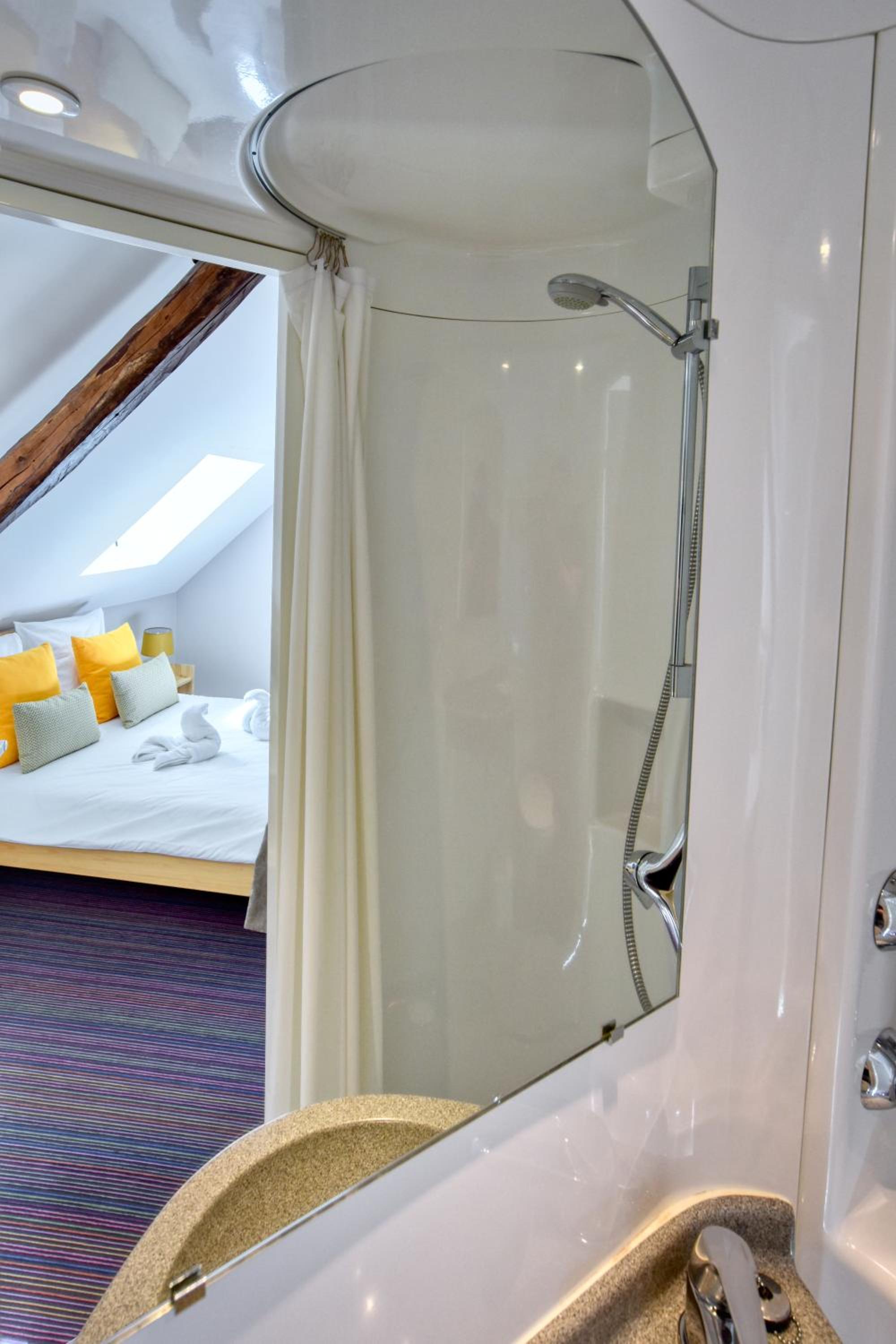 Double or Twin Room photo 2