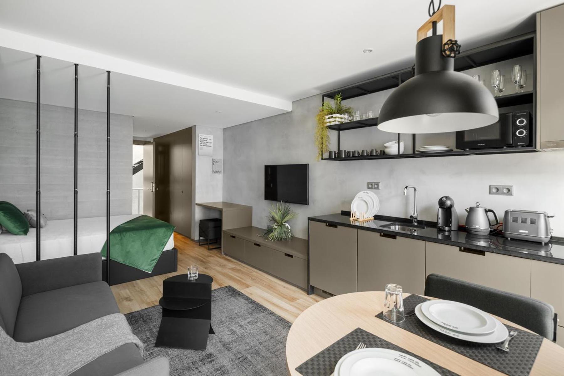 Studio Apartment - Photo 5