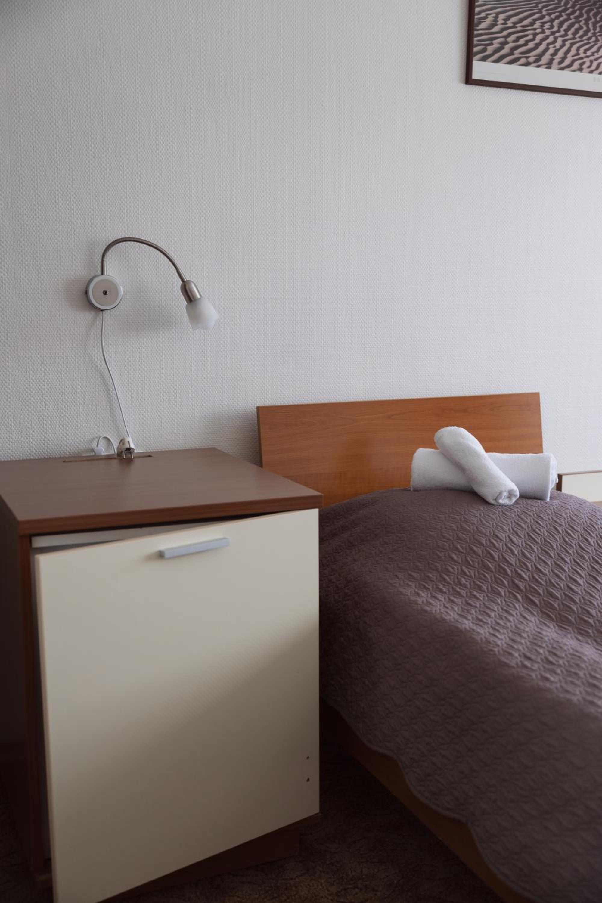 Twin Room - Photo 2