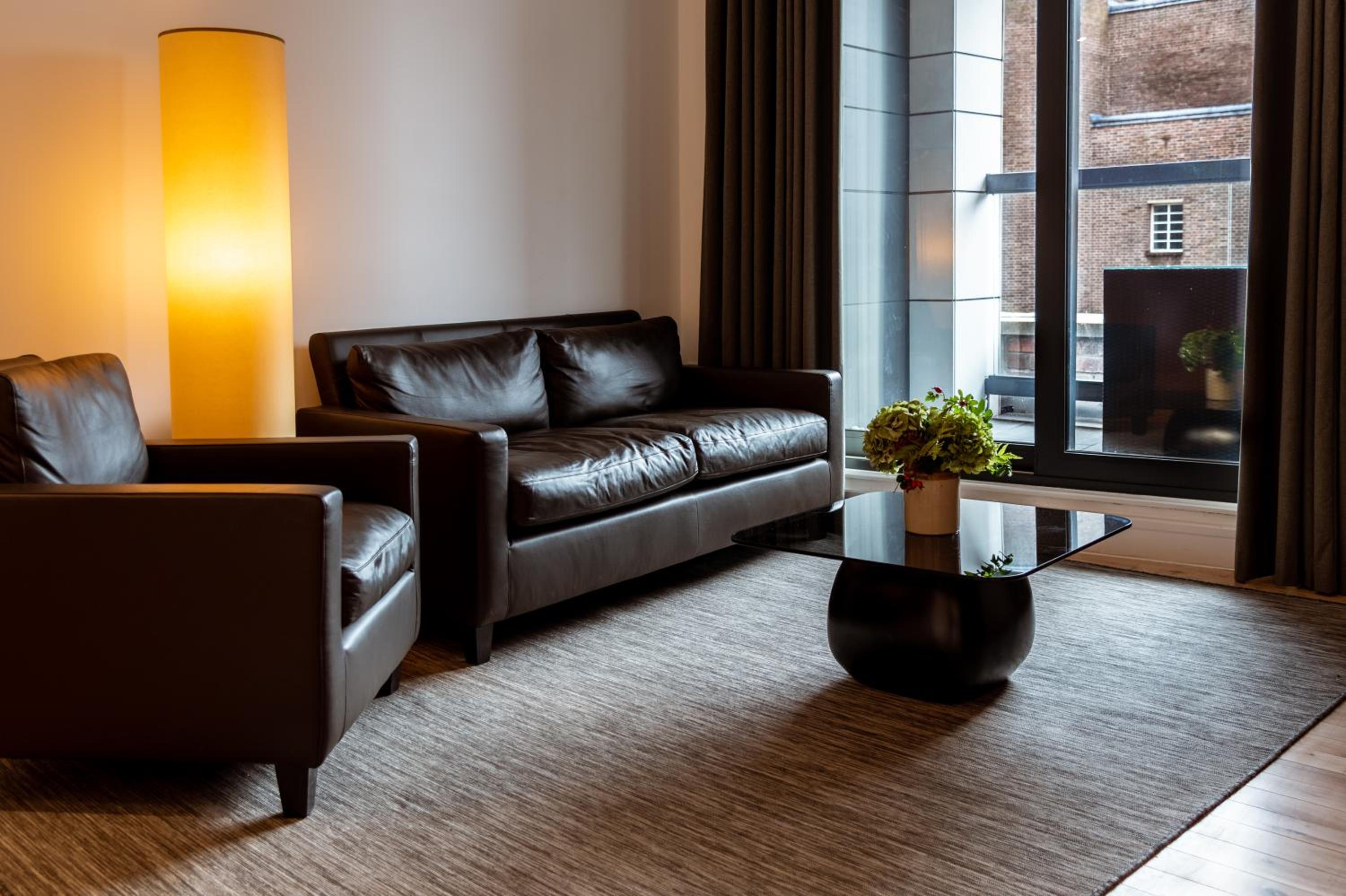 Lounge Suite - Photo 7