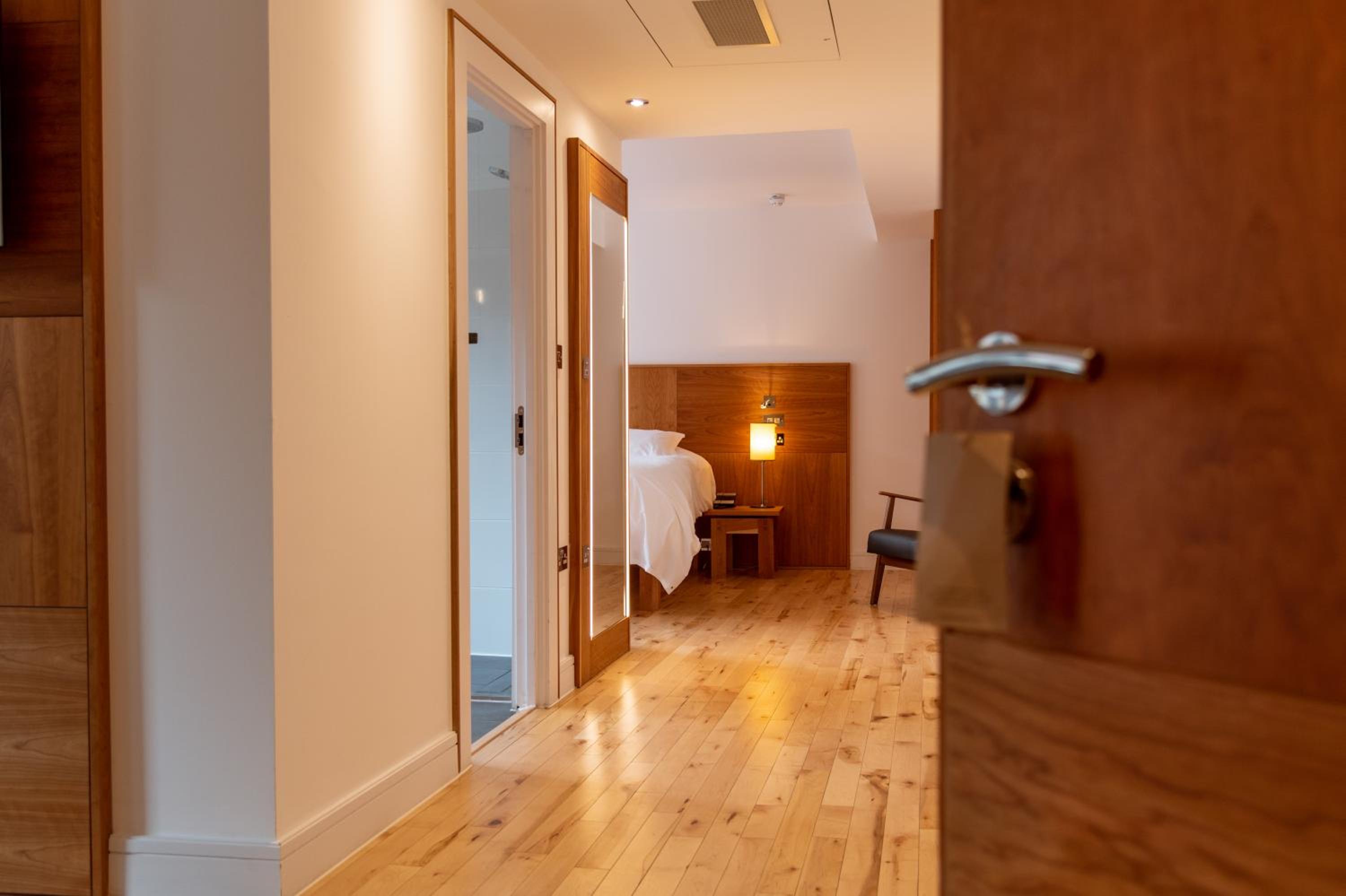Lounge Suite - Photo 6