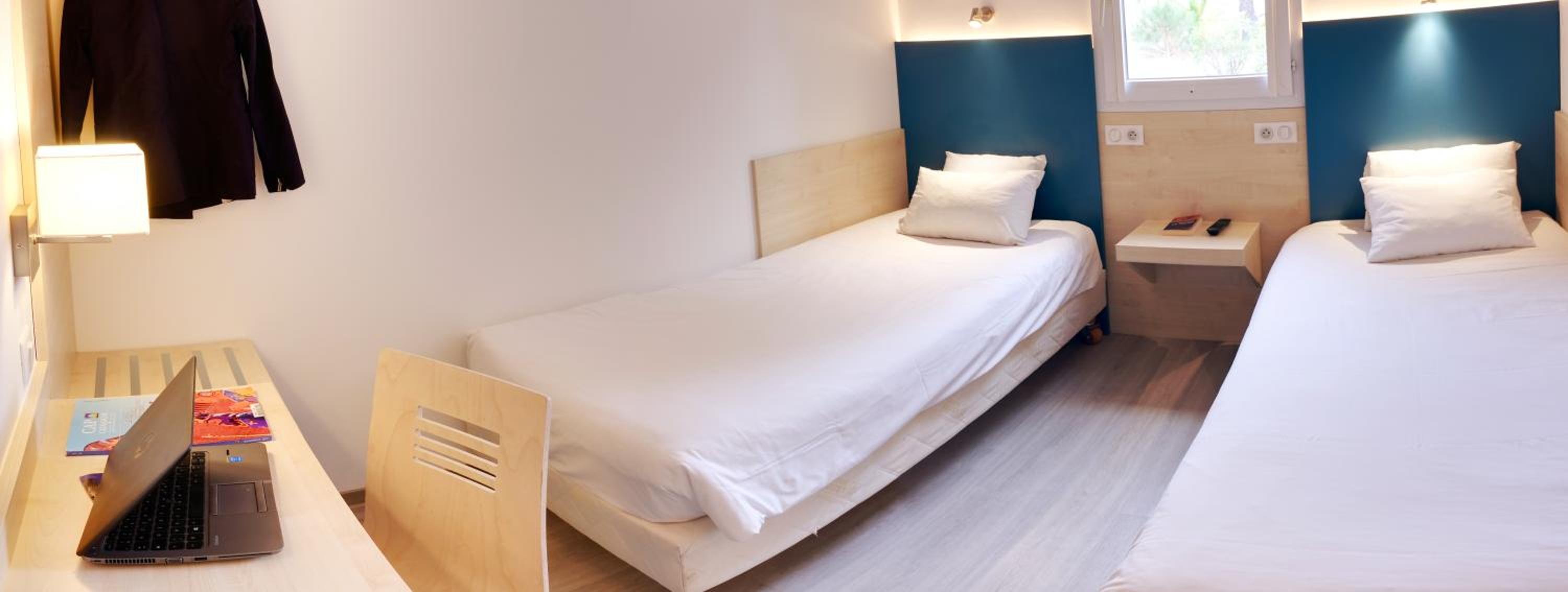 Twin Room - Photo 6