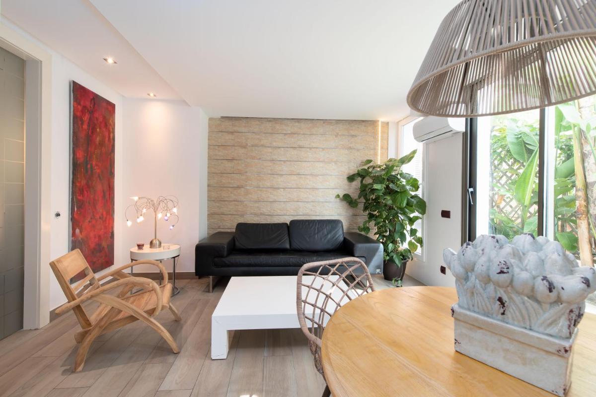 Two-Bedroom Duplex Apartment with Sea View