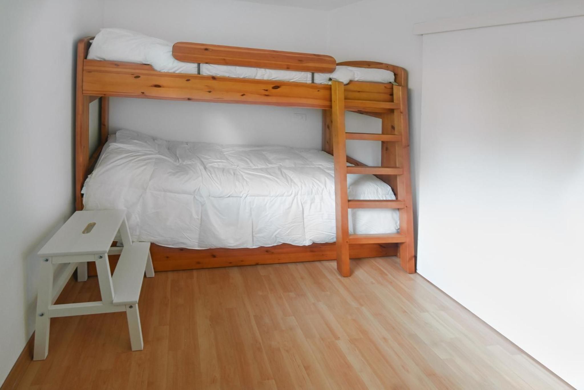 Apartment with Mountain View photo 1