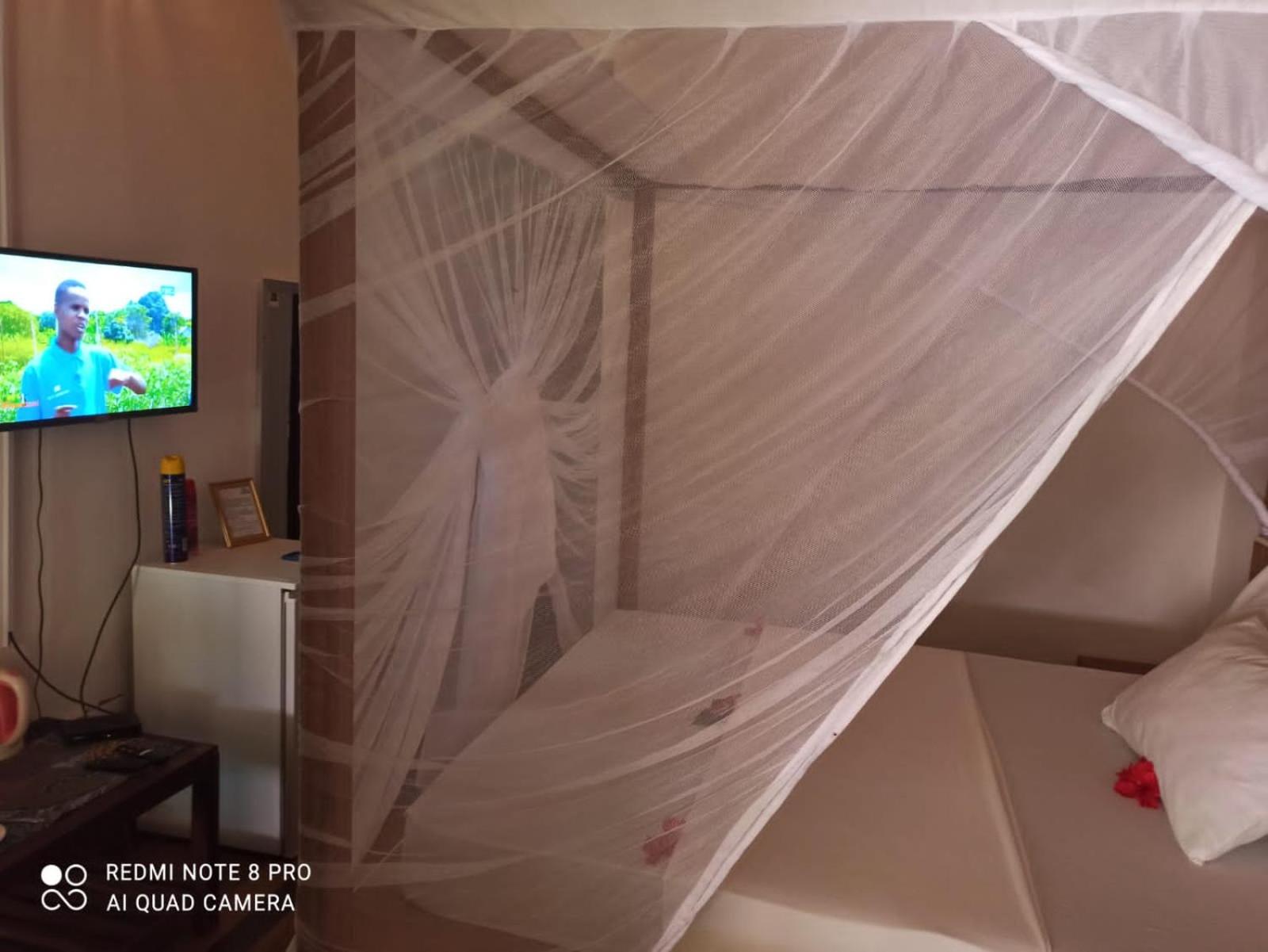 Deluxe Double Room - Photo 10