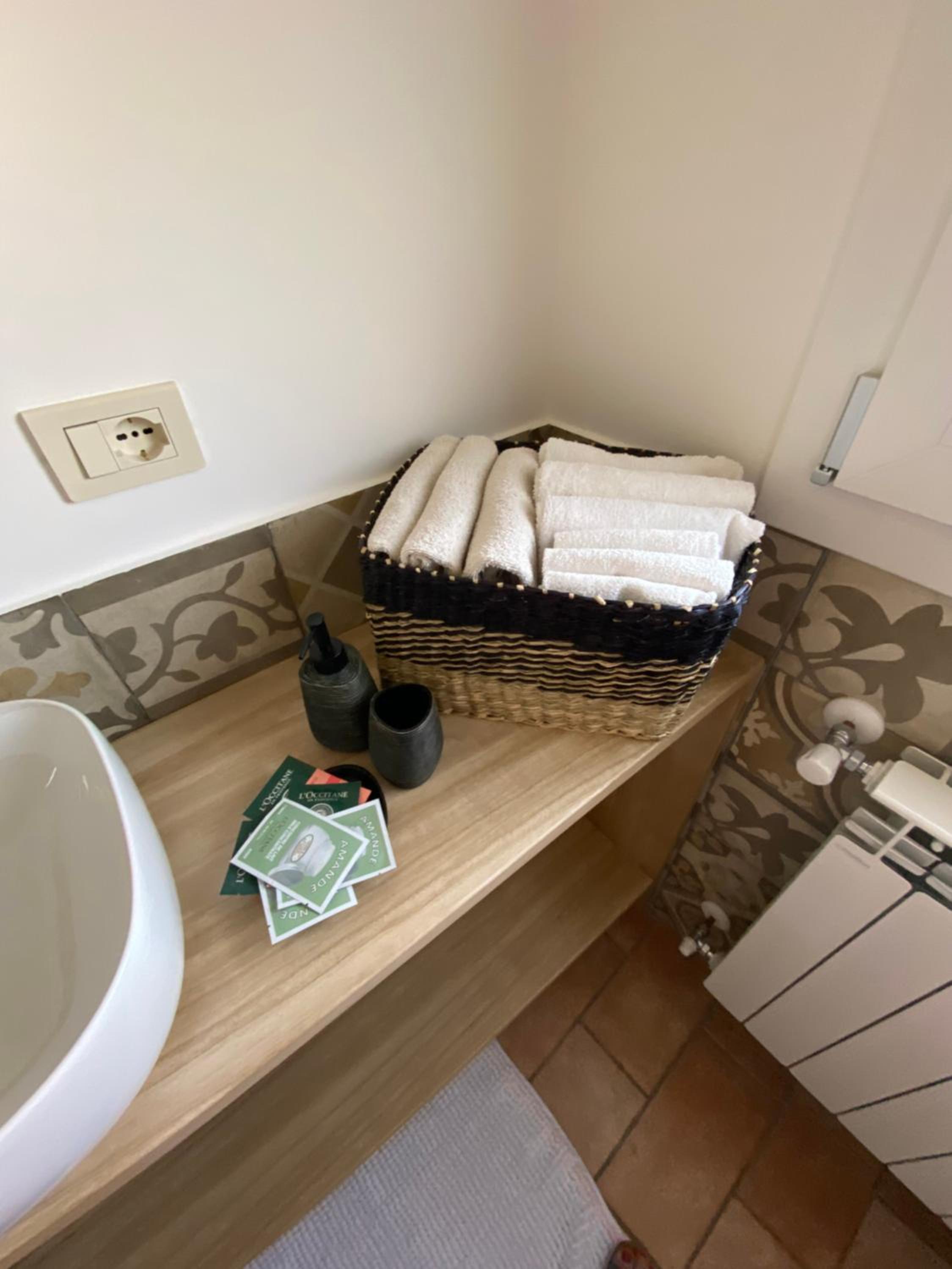 Two-Bedroom Apartment - Photo 20