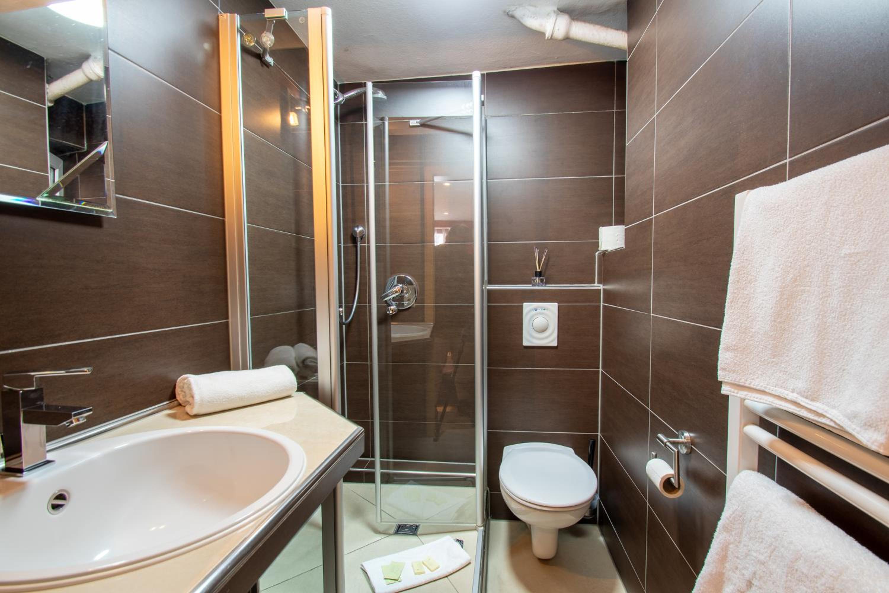 Superior Double Room - Photo 10