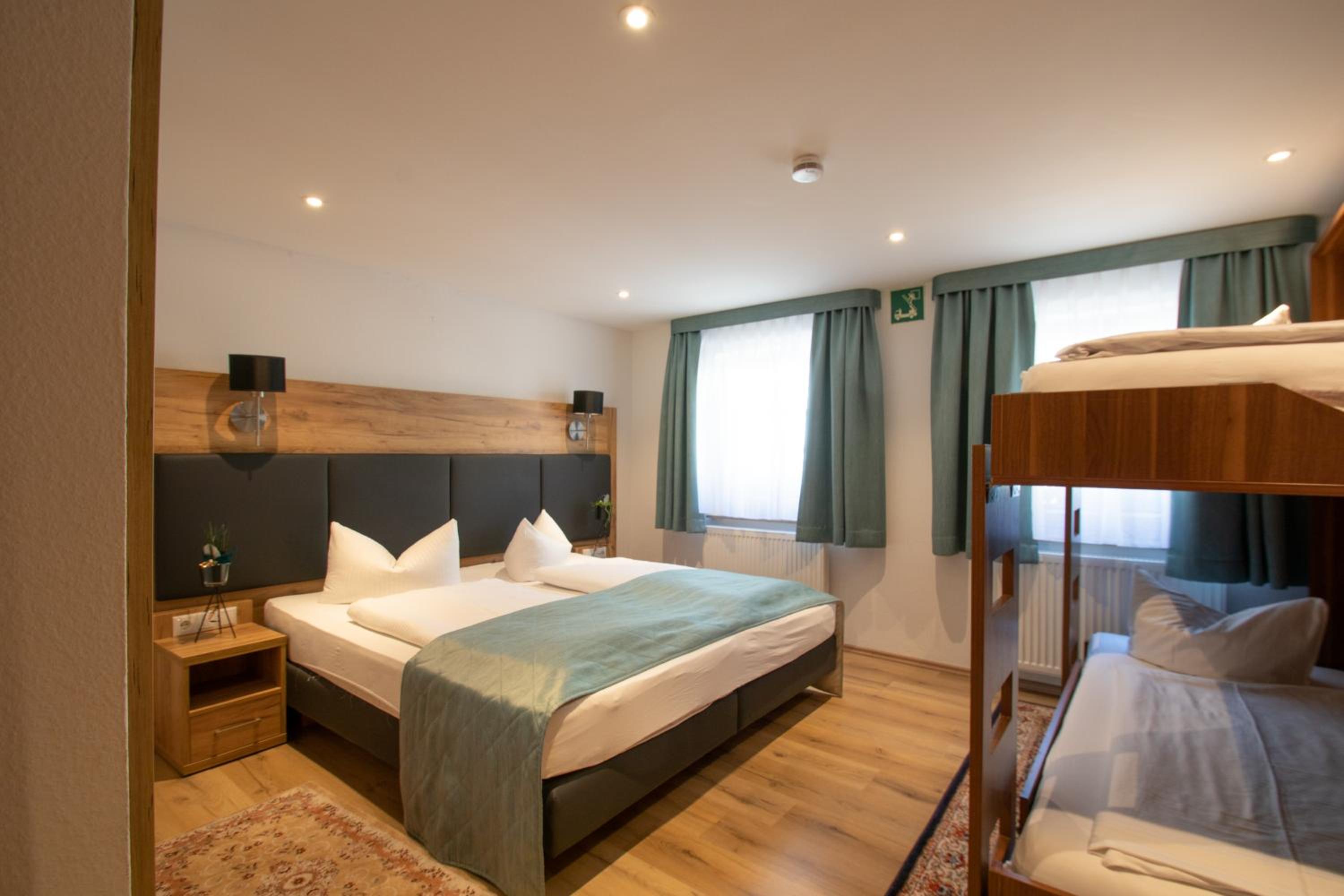 Superior Double Room - Photo 3