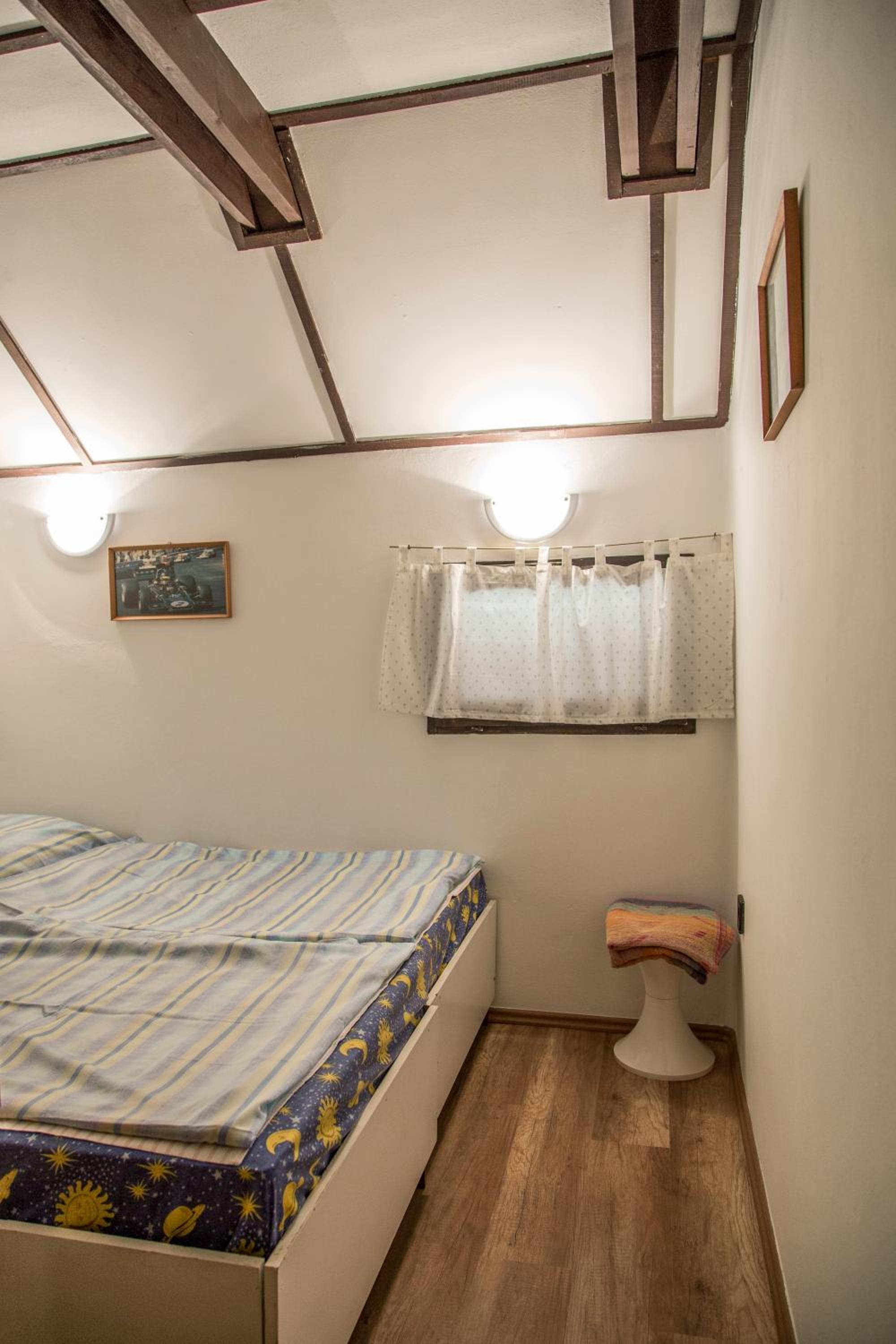 Standard Double Room with Shared Bathroom photo 2