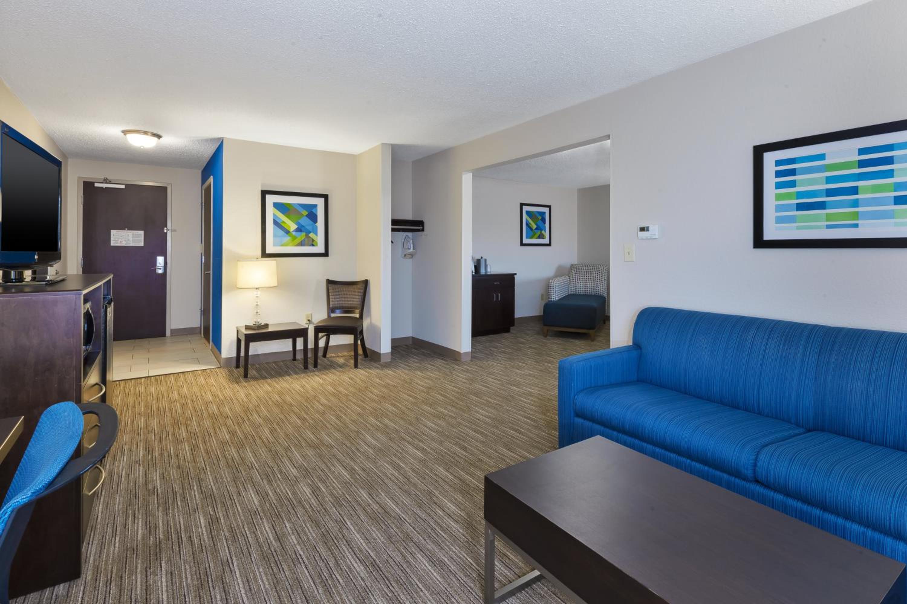 King Suite - Photo 1