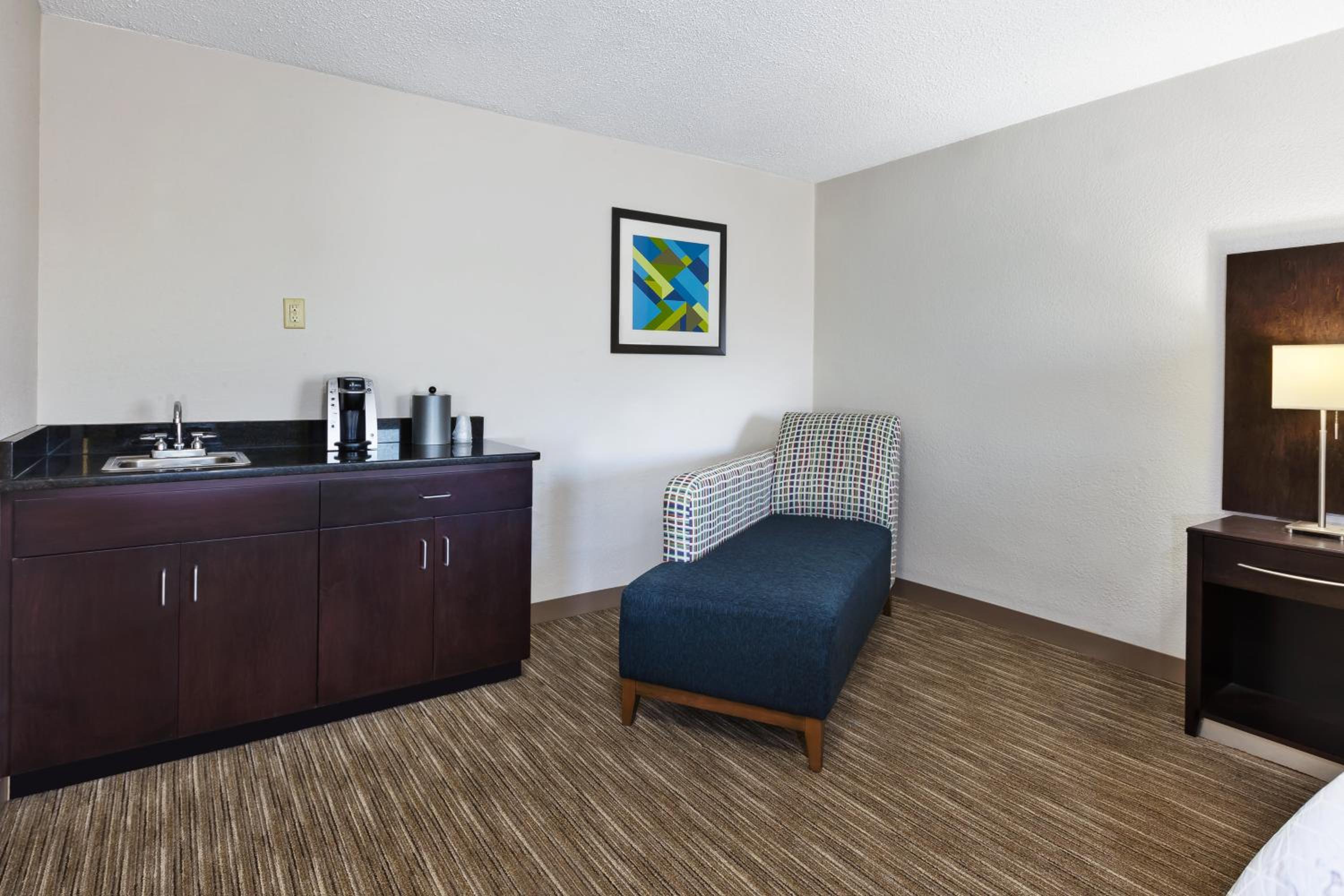 King Suite - Photo 5