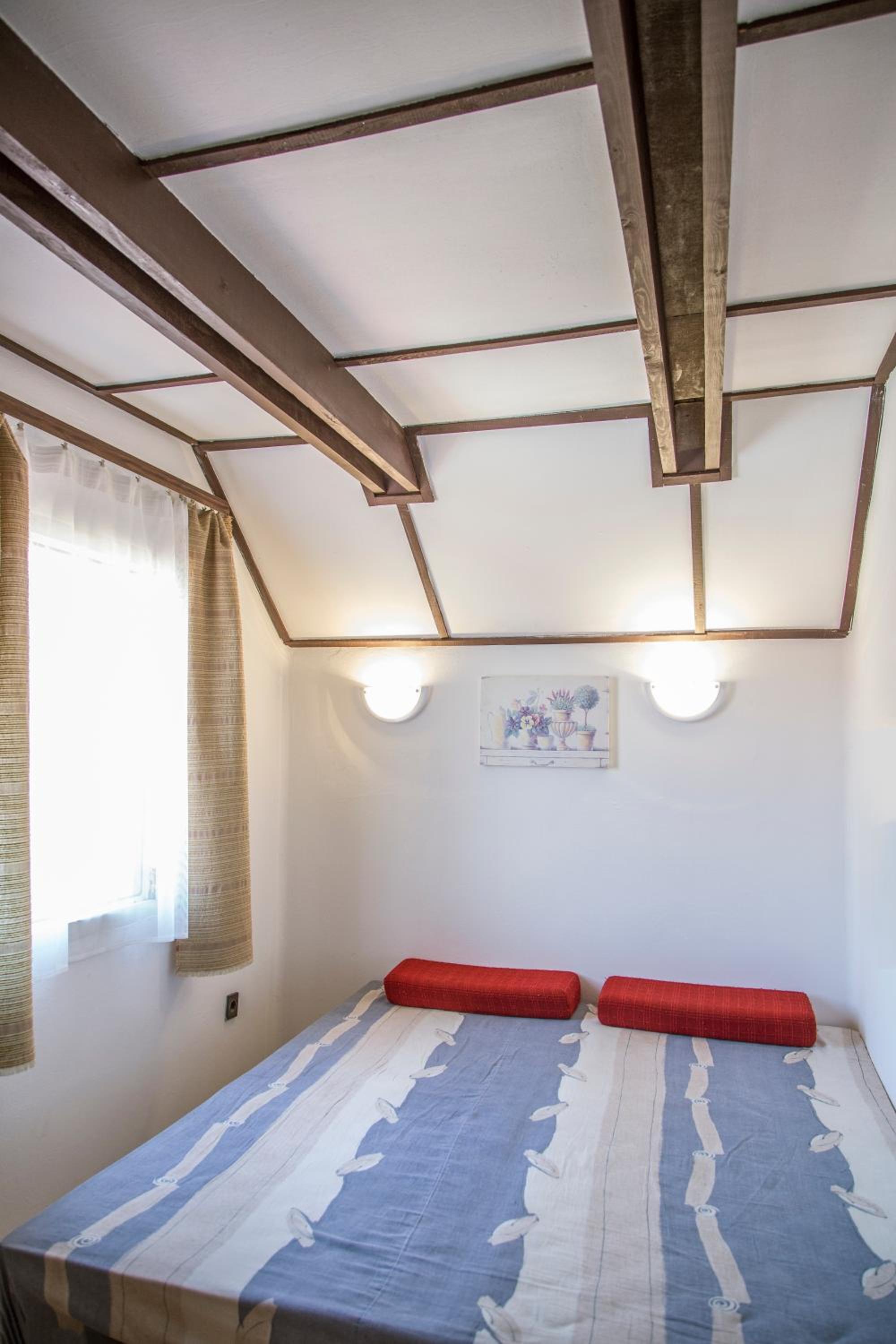 Standard Double Room with Shared Bathroom photo 1