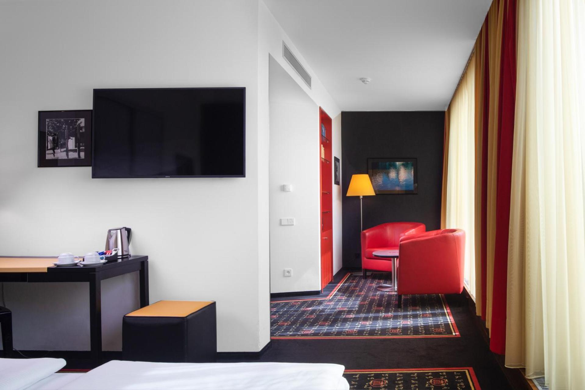 מלון אוריאה אנג׳לו פראג — Junior Suite and Free Access to Executive Lounge