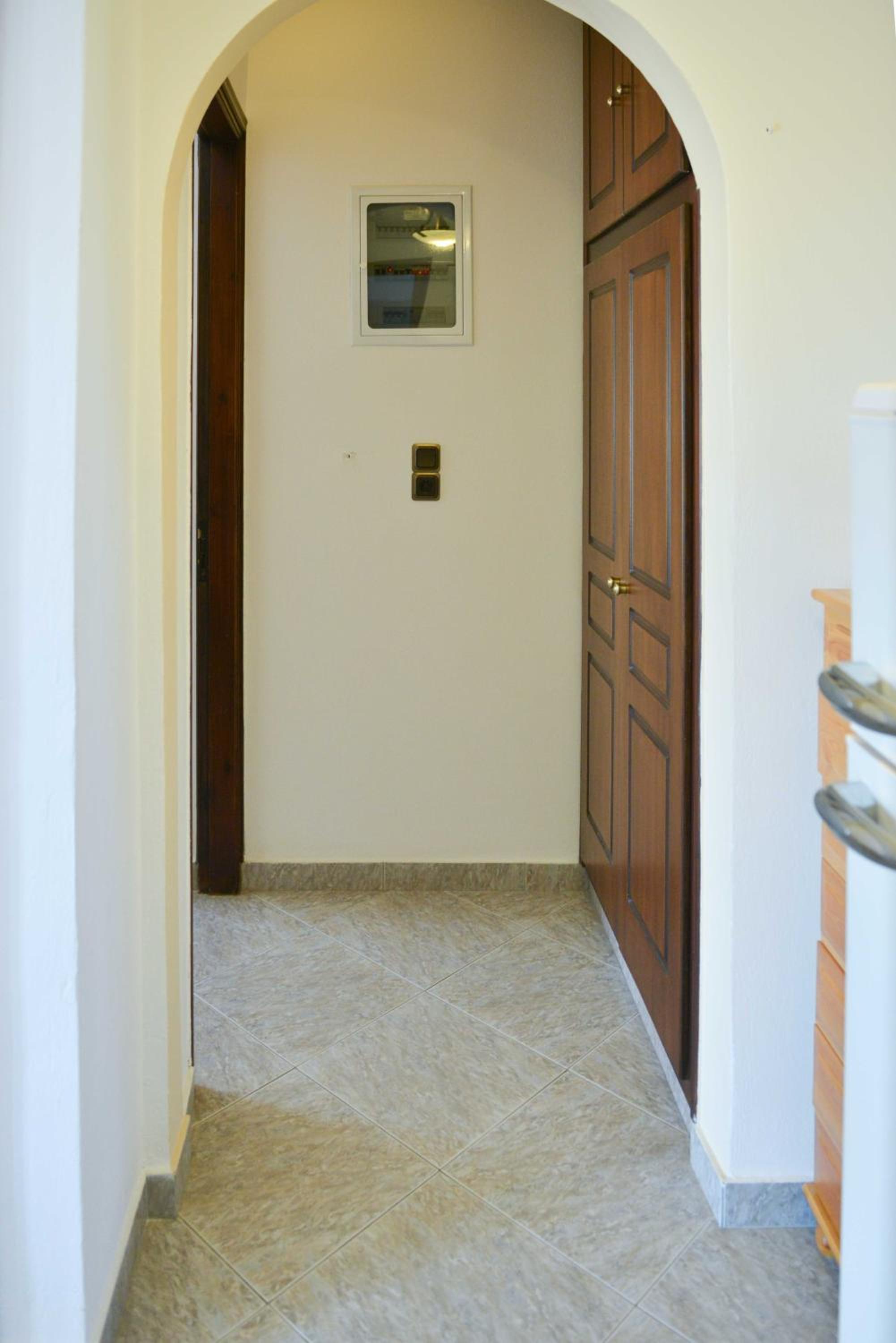 Two-Bedroom Apartment - Photo 2
