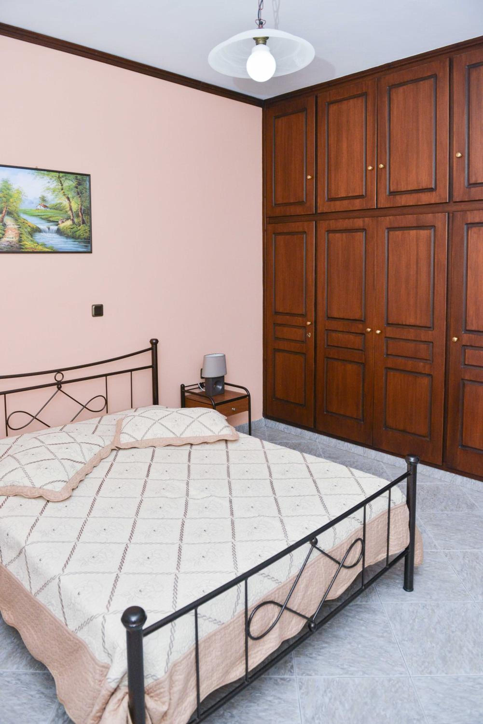 Two-Bedroom Apartment - Photo 6